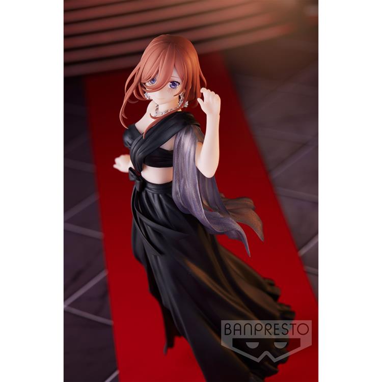 Banpresto Kyunties Miku Nakano The Quintessential Quintuplets Anime Figure Statue - Cute Collectible for Anime Fans, Home Decor & Gift Idea
