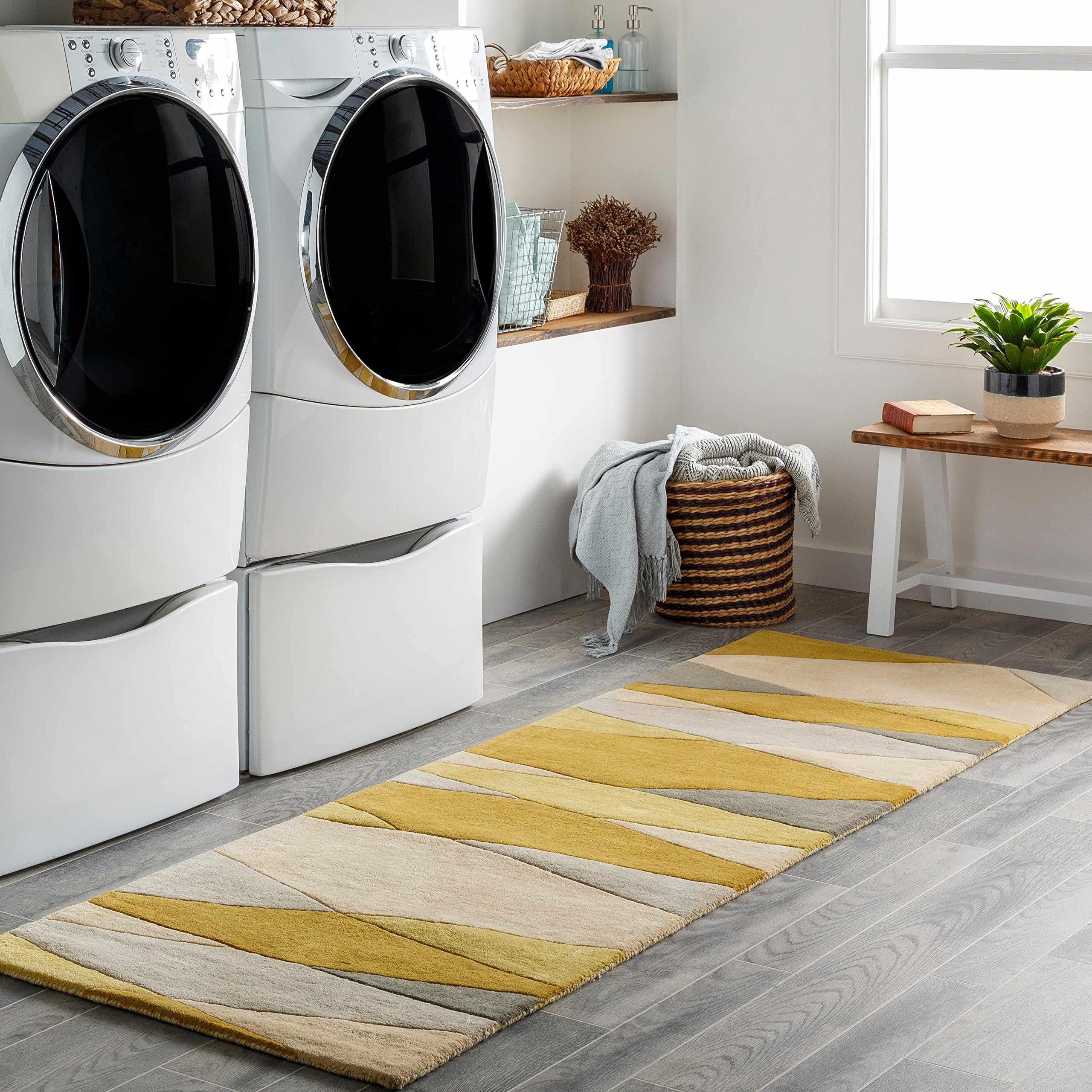 Hauteloom Goodsprings Wool Area Rug 2' x 3' - Soft Modern Gray Ivory Handmade Rug for Living Room, Bedroom - Cozy Home Decor & Floor Covering for Family Gatherings, Relaxation Spaces