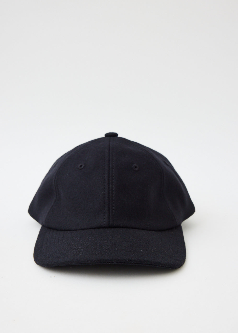 Signature Back Cap - Stylish & Comfortable Baseball Hat for Men & Women - Perfect for Outdoor Sports, Casual Wear & Sun Protection