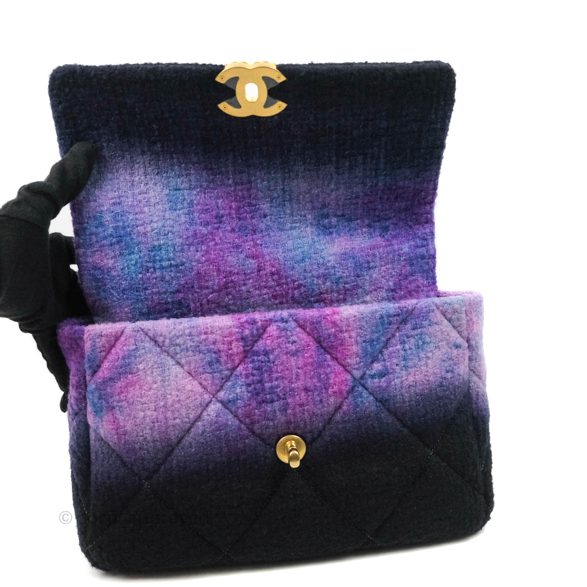 Chanel 19 Medium Flap Bag in Ombre Purple & Black Tweed with Mixed Hardware - Perfect for Luxury Fashion & Evening Events