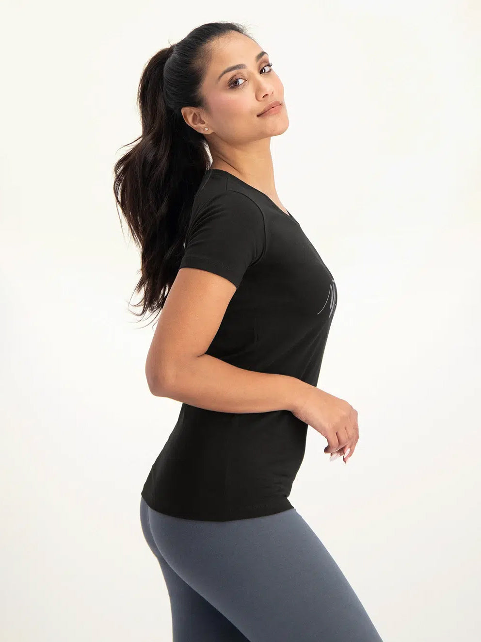 Urban Goddess Namaste Core Yoga Tee - Onyx Black | Women's Comfortable Yoga T-Shirt for Yoga, Meditation & Workout | Perfect for Yoga Studios, Gyms & Casual Wear