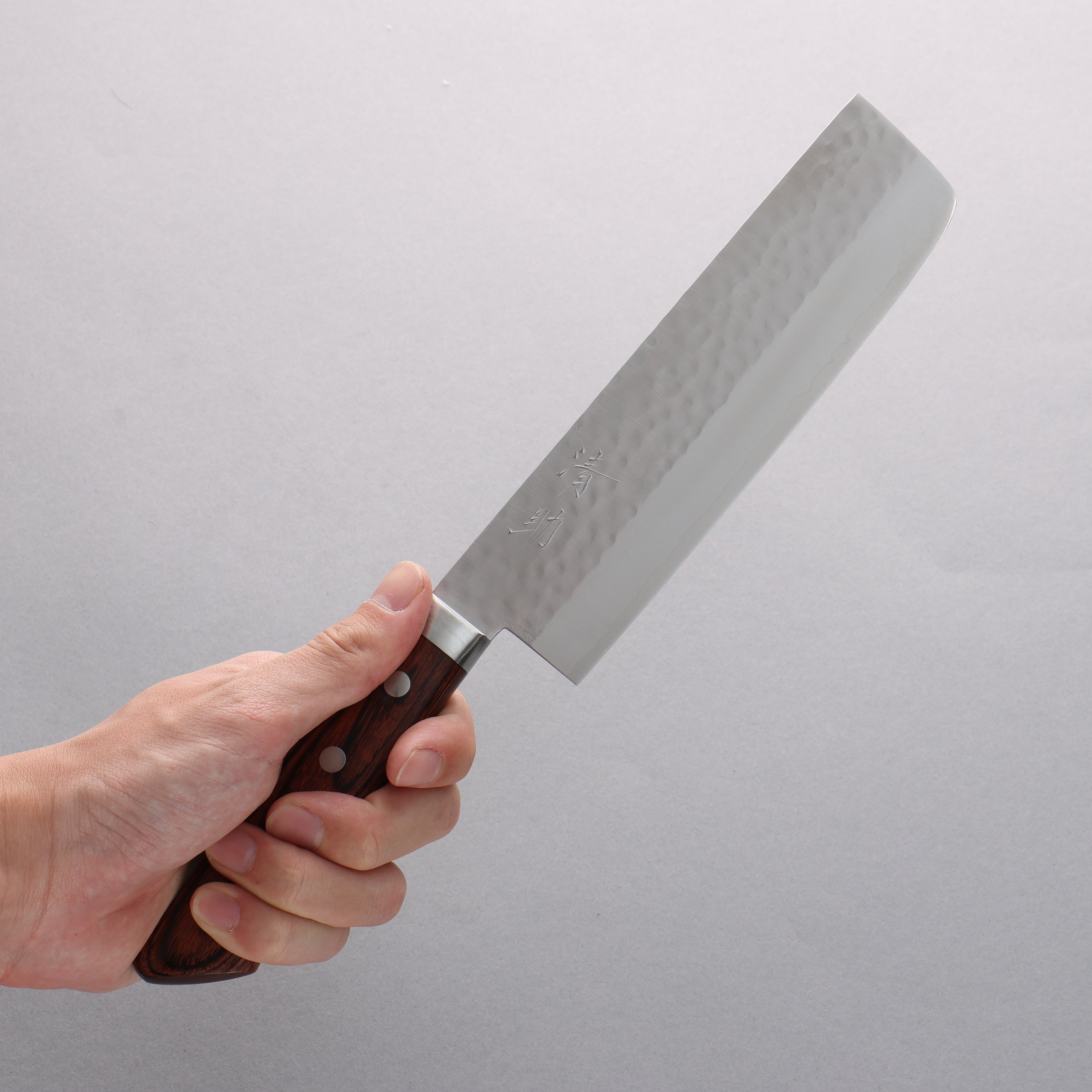 Seisuke VG1 Hammered Nakiri Japanese Chef Knife 165mm - Premium Mahogany Handle - Perfect for Slicing Vegetables, Herbs & Sushi Preparation