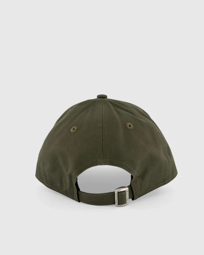 New Era New York Yankees 9FORTY Adjustable Olive Green Baseball Cap - Perfect for Baseball Games, Streetwear & Casual Outfits