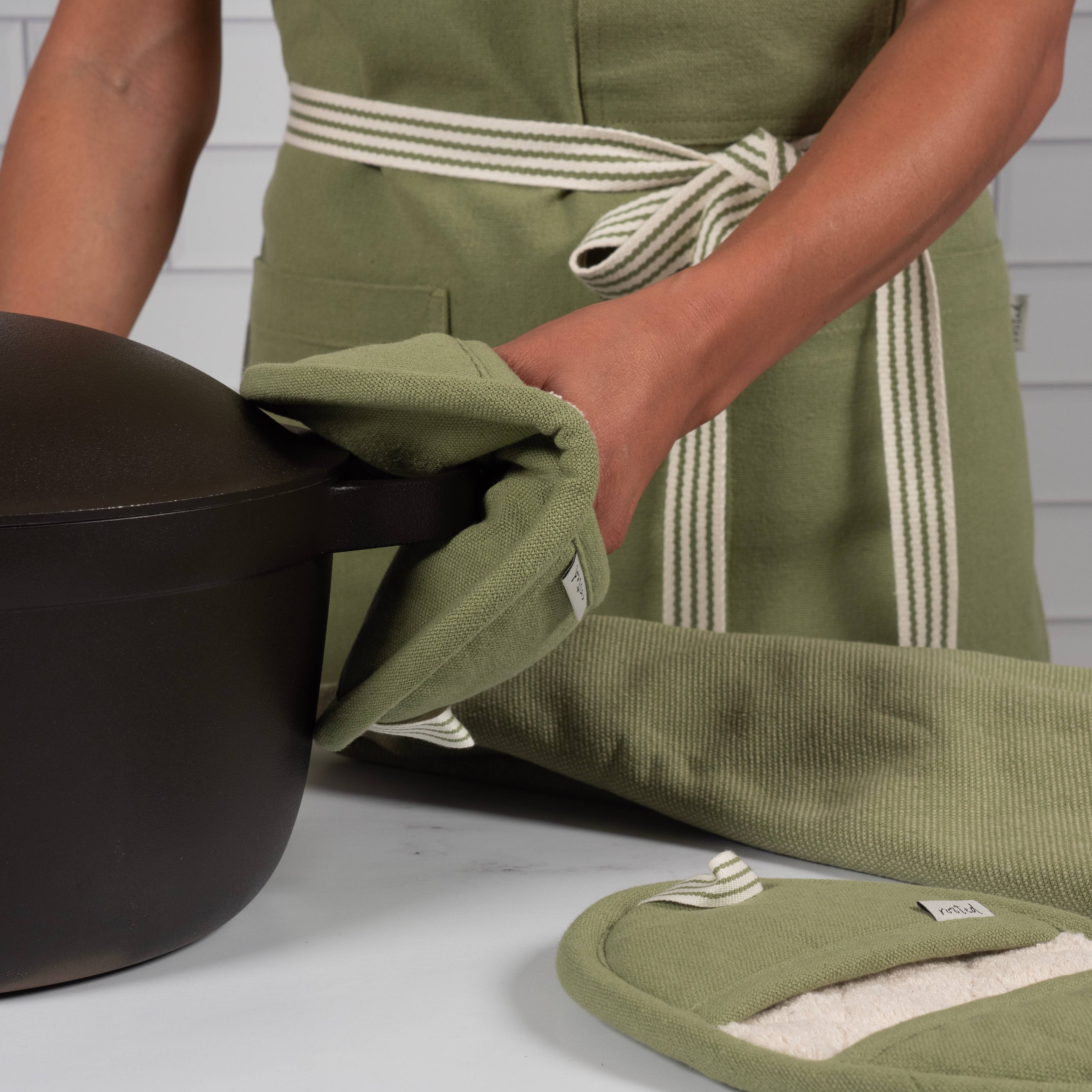 KAF Home Rooted Sustainable Set of 2 Pot Grabbers 6 x 8.5 Inches - Heat Resistant Kitchen Utensils for Cooking, Baking, and Serving Hot Dishes Safely