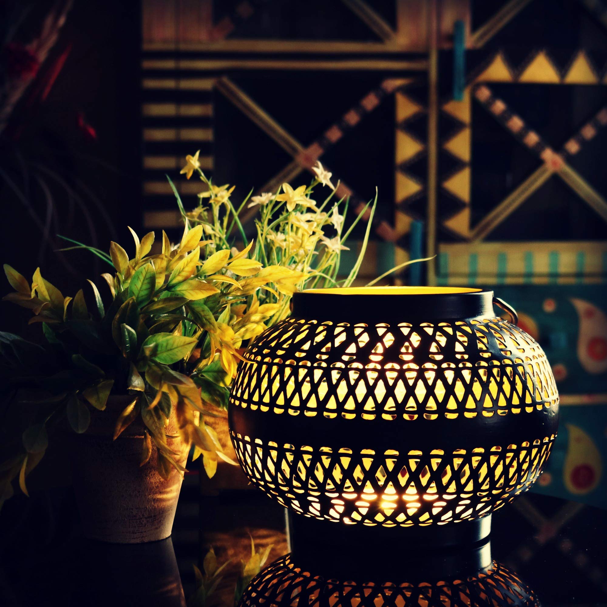 Elegant Black & Gold Metal Tealight Candle Holder - Romantic Home Decor for Weddings, Parties & Relaxing Ambiance