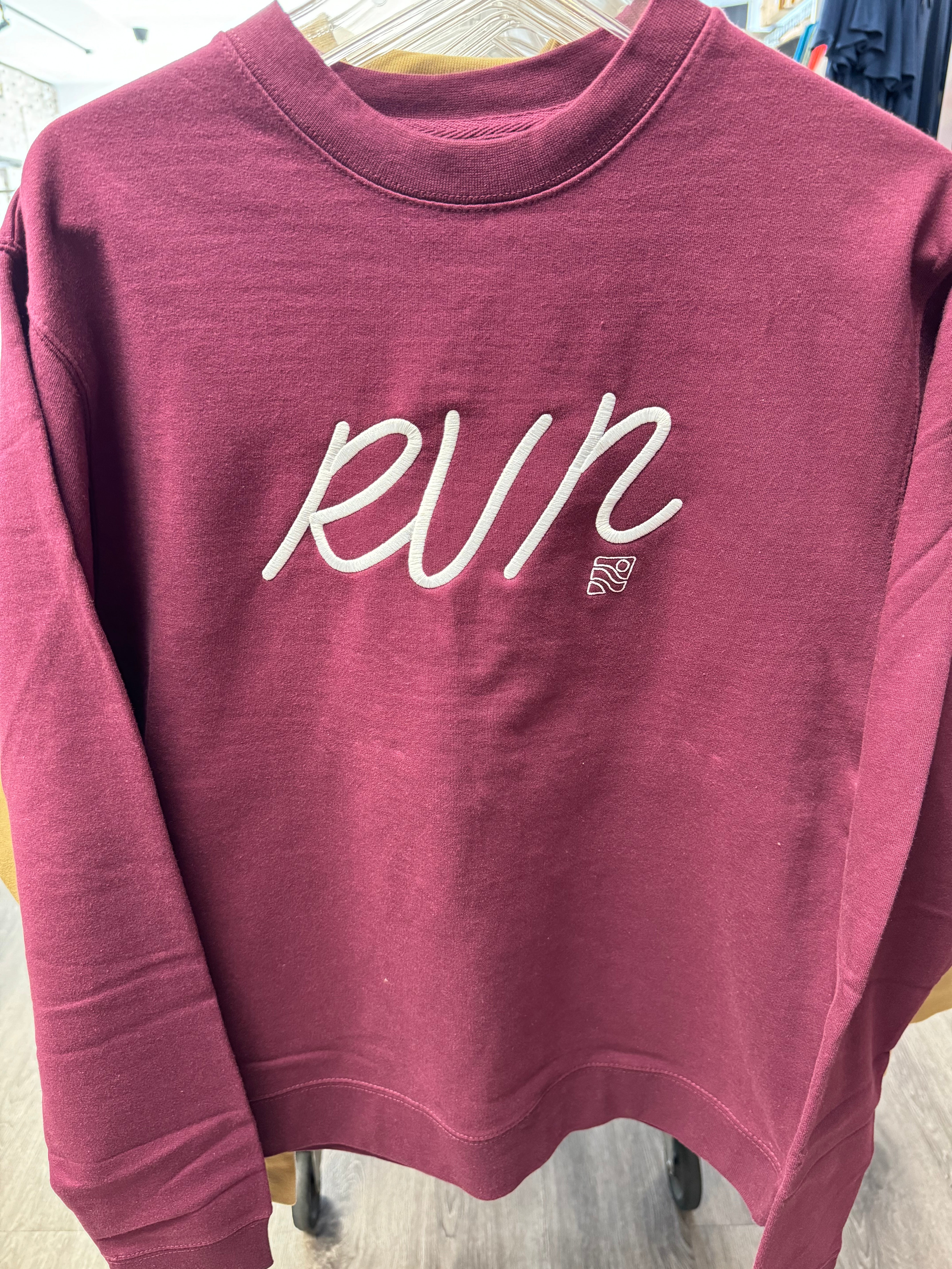 City Park Runners Embroidered Crewneck Sweatshirt - Comfortable Running Pullover for Jogging & Outdoor Activities