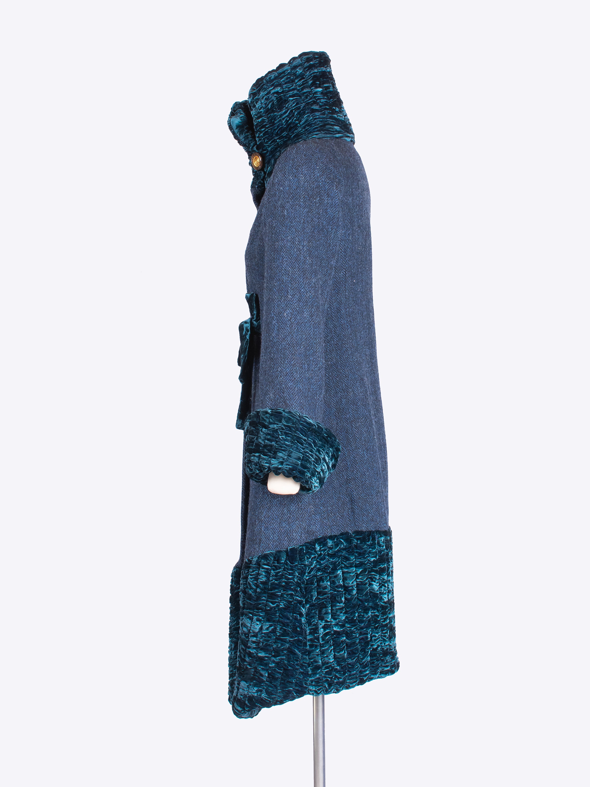 Stylish Navy Blue Coat for Women in Their 20s | Trendy Winter Outerwear for Casual & Formal Occasions
