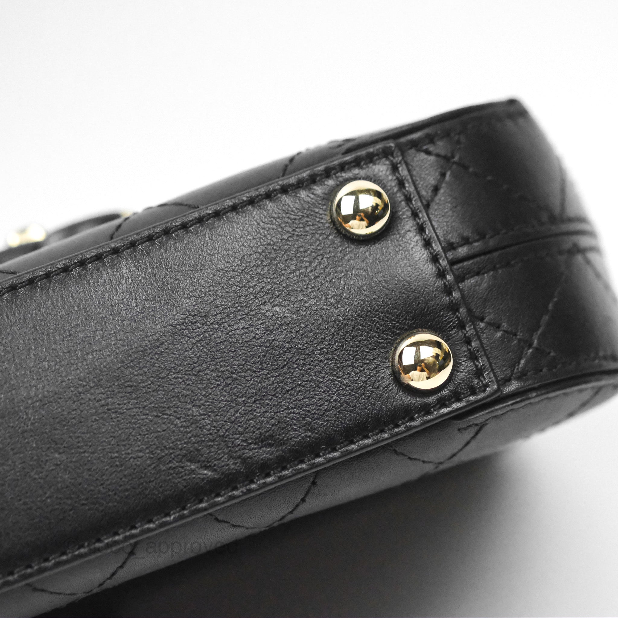 Authentic Chanel Small Flap Bag in Black Calfskin Leather - Perfect for Evening Events & Luxury Fashion Accessories