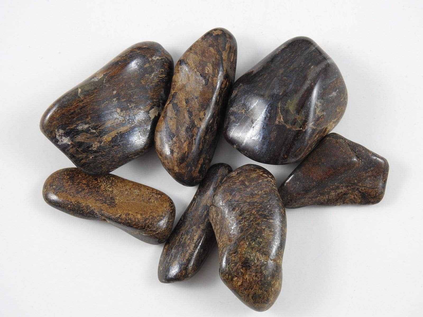Natural Bronzite Stone - Healing Crystal for Stress Relief & Positive Energy (1 Piece) - Perfect for Meditation, Home Decor & Spiritual Healing