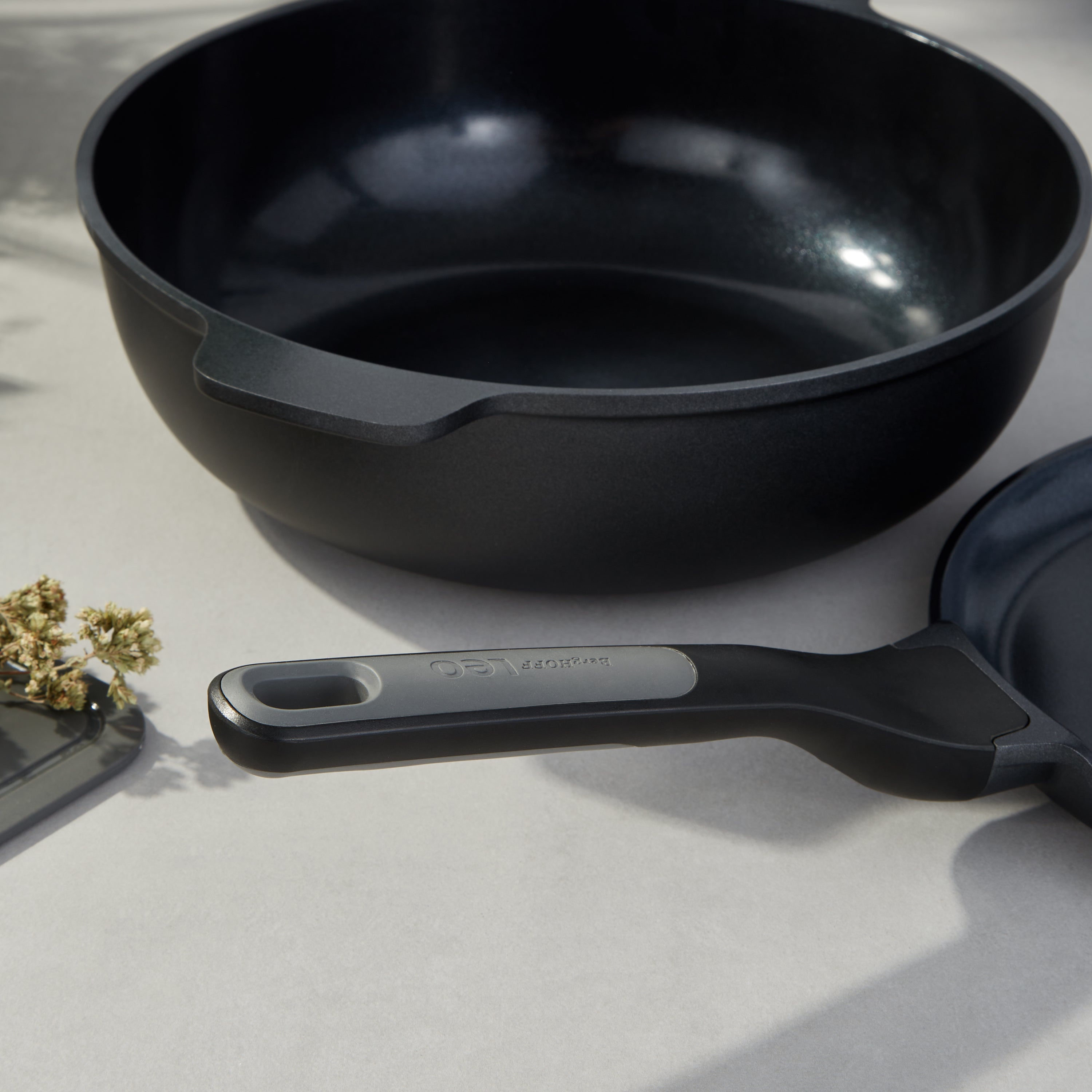 BergHOFF Leo Stone+ 4-Piece Nonstick Ceramic Cookware Set – Durable & Eco-Friendly Pots & Pans for Healthy Cooking | Perfect for Frying, Sautéing & Simmering | Induction Compatible Kitchen Essentials