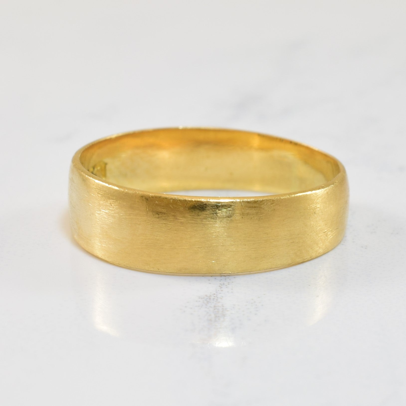 Vintage Mid Century Austrian Yellow Gold Band Ring - Size 7 | Elegant 14K Gold Wedding Band for Women | Perfect for Anniversaries, Engagements & Special Occasions