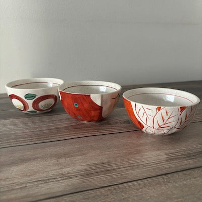 Akae Kobachi Bowl - Red Camellia Tsubaki Japanese Ceramic Rice Bowl for Sushi, Soup & Dessert | Authentic Asian Dining Experience