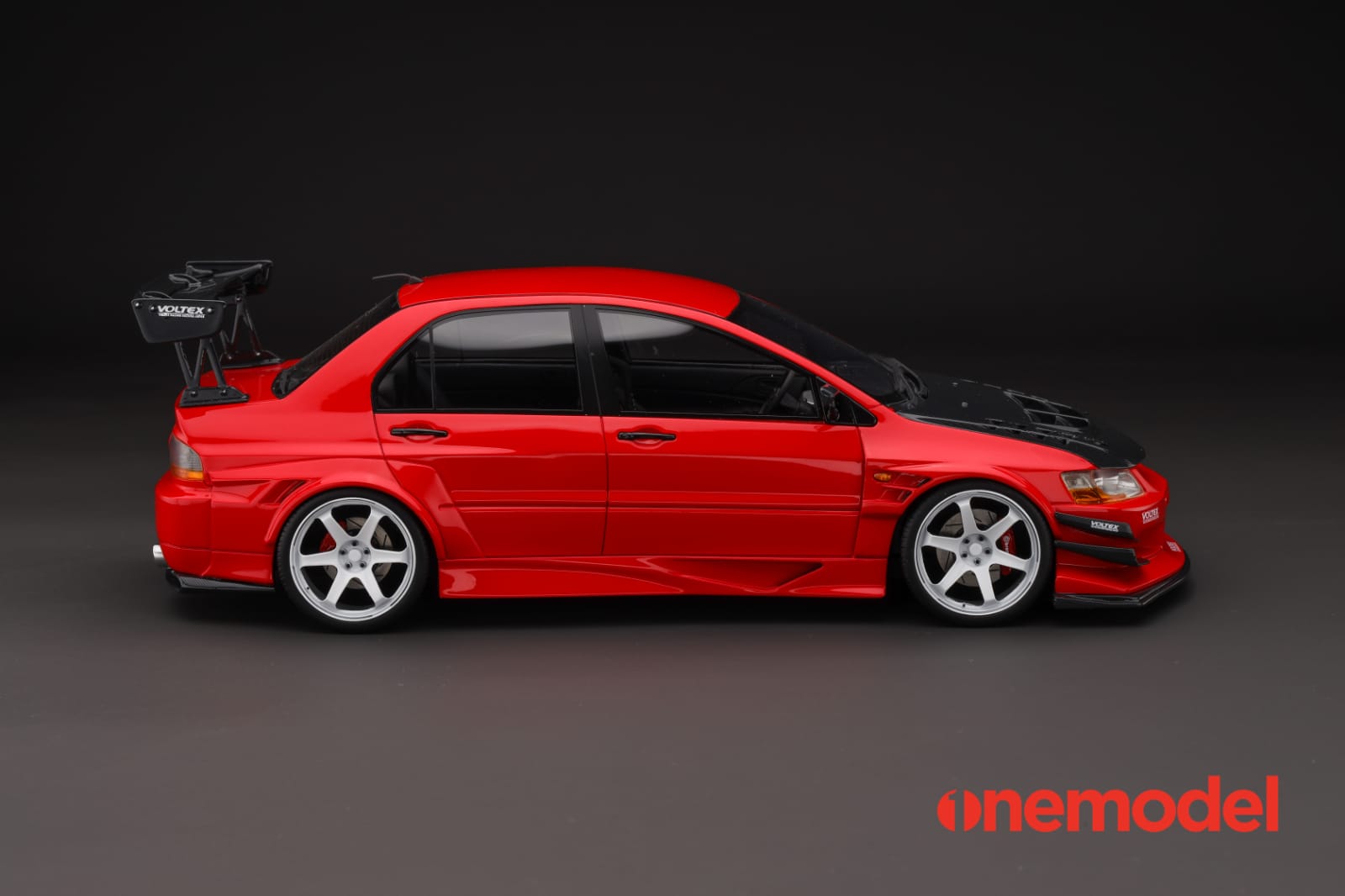 1:18 Scale Mitsubishi Lancer Evolution IX Voltex Model Car with Carbon Fiber Hood - Red Diecast Collectible for Racing Fans & Car Enthusiasts (Perfect for Display, Gifts, and Racing Collections)