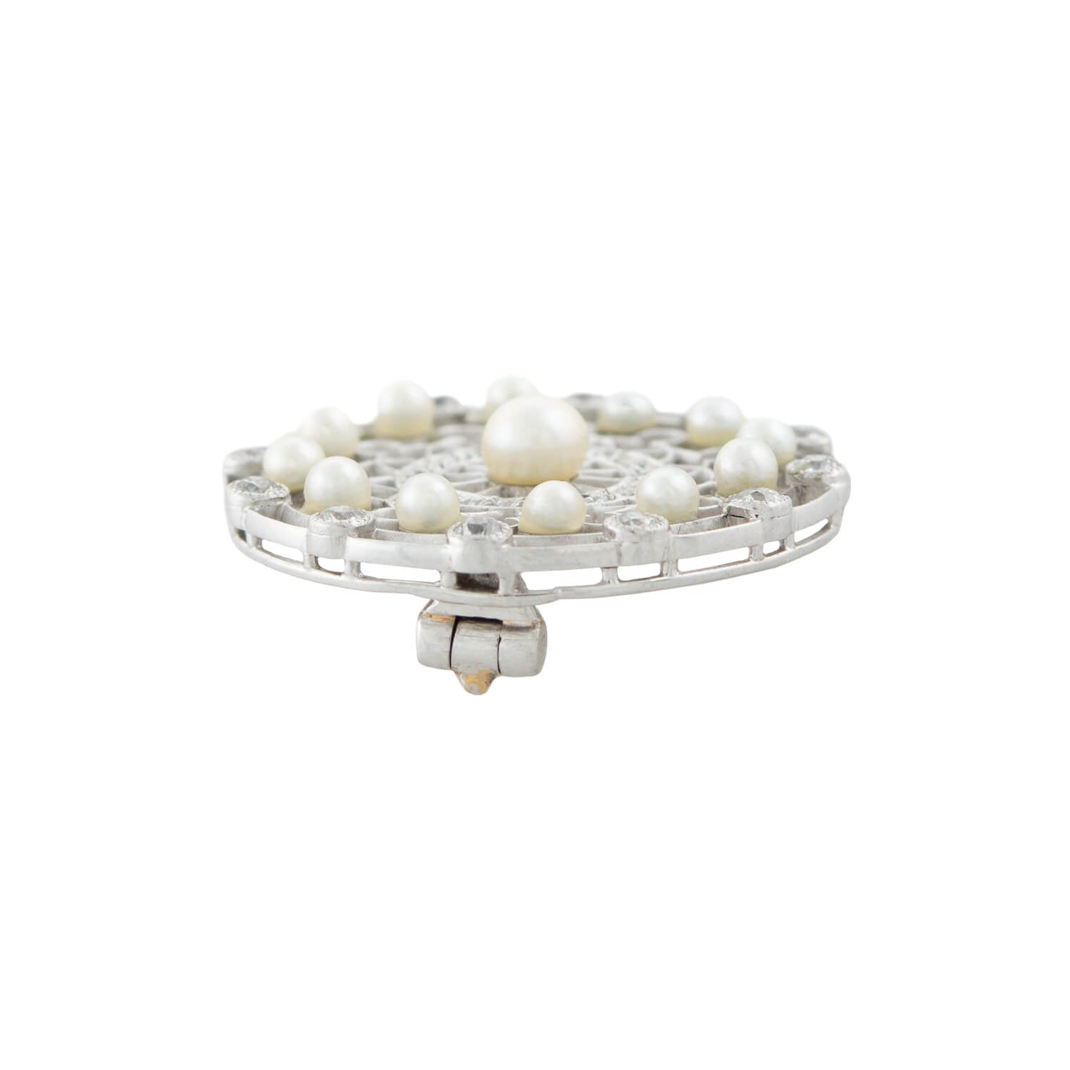 Tiffany & Co. Edwardian Platinum Diamond and Pearl Filigree Circle Brooch Pin - Vintage Jewelry for Weddings, Parties & Special Occasions