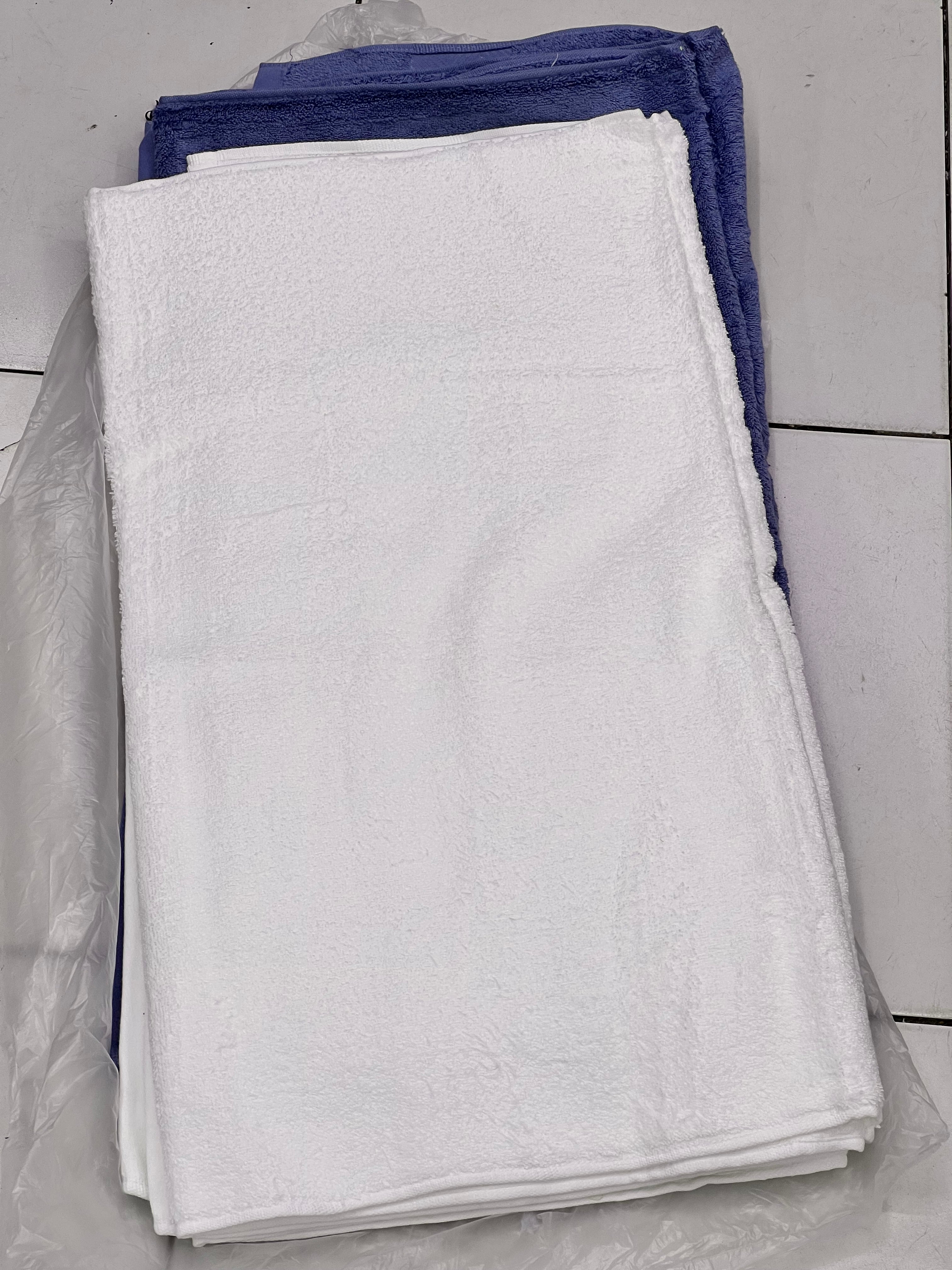 Vibrant Colored Cotton Bath Towels - Soft, Absorbent & Quick-Drying - Perfect for Spa, Beach & Home Use