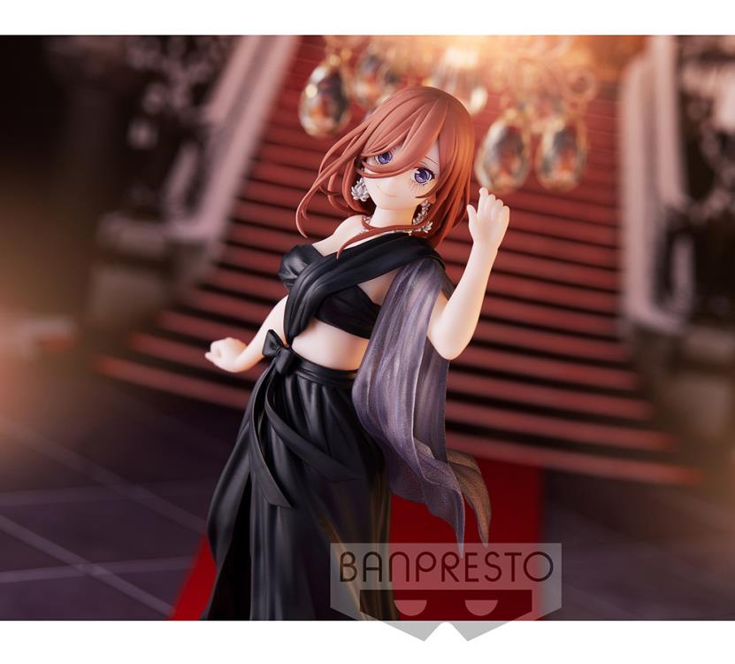 Banpresto Kyunties Miku Nakano The Quintessential Quintuplets Anime Figure Statue - Cute Collectible for Anime Fans, Home Decor & Gift Idea