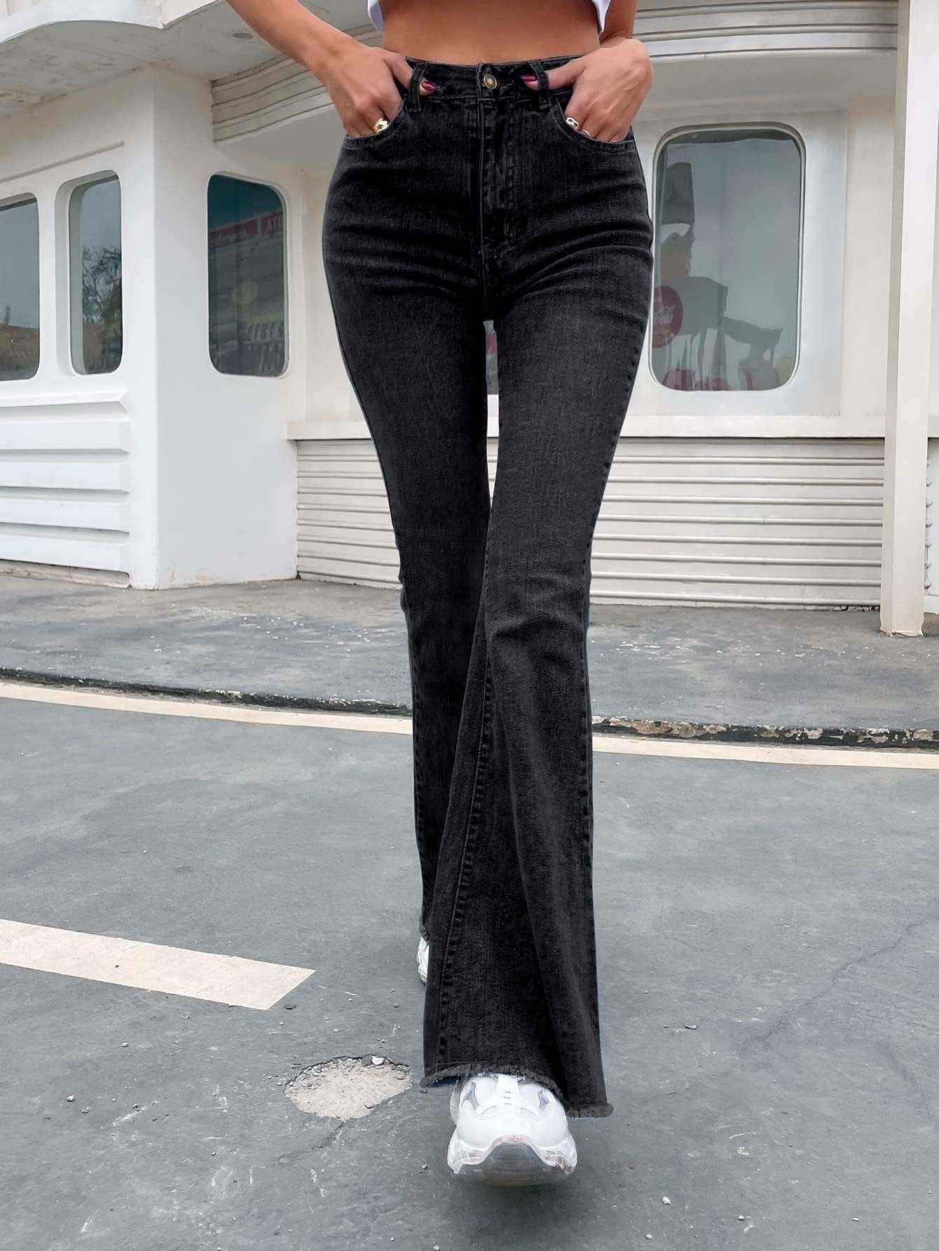 Floerns Women's High Waisted Flare Jeans - Vintage 70s Bell Bottom Denim Pants with Frayed Raw Hem | Perfect for Casual Outfits, Retro Fashion & Music Festivals