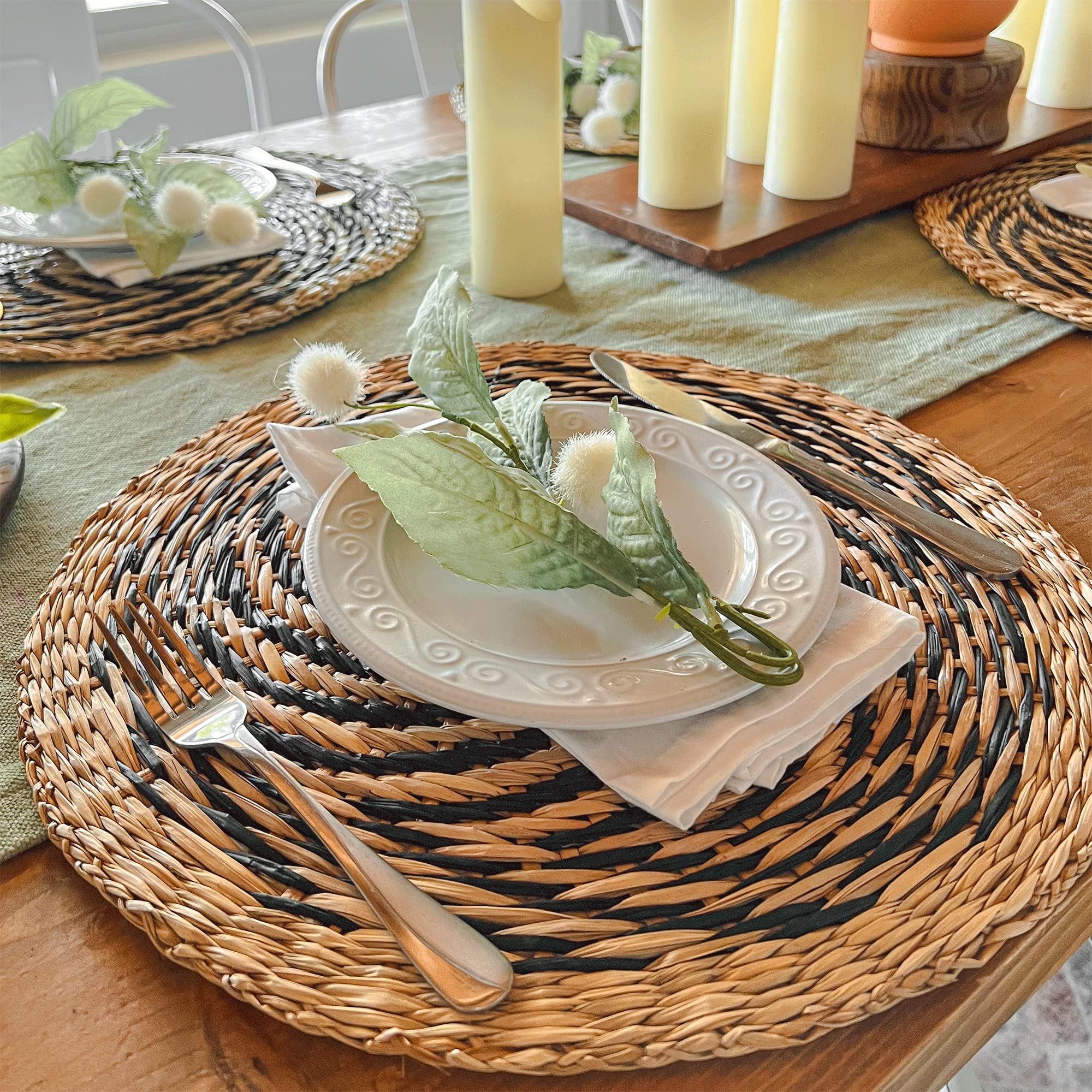 Artera Round Woven Placemats Set of 6 - Natural Wicker Seagrass Braided Table Mats, Heat Resistant Non-Slip Handmade Straw Placemats for Dining Table, Kitchen, Outdoor Picnic & Home Decor