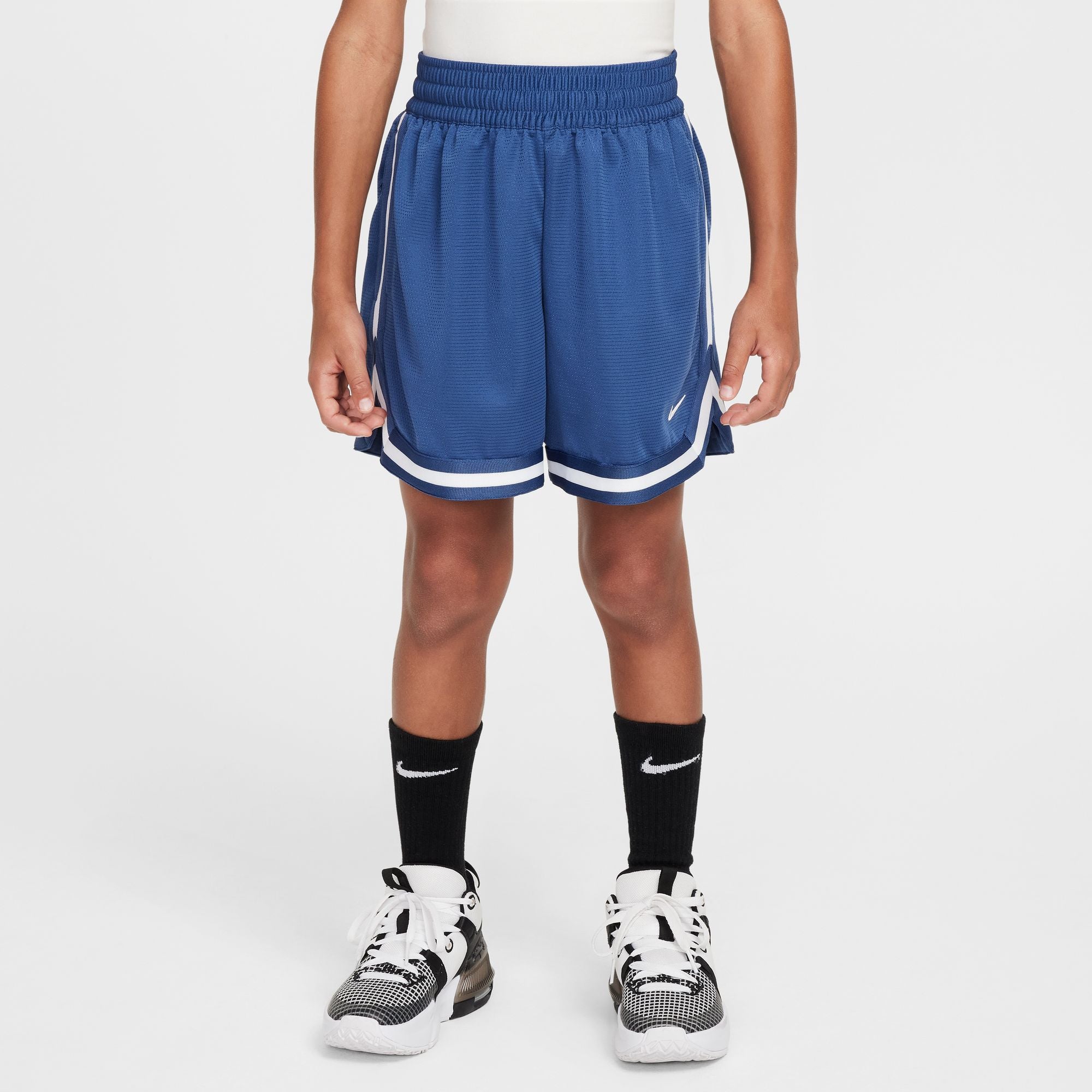Nike Boys' Youth DNA 5 Basketball Shorts - Breathable Mesh Gym Shorts for Kids - Perfect for Basketball Practice, School PE & Casual Wear