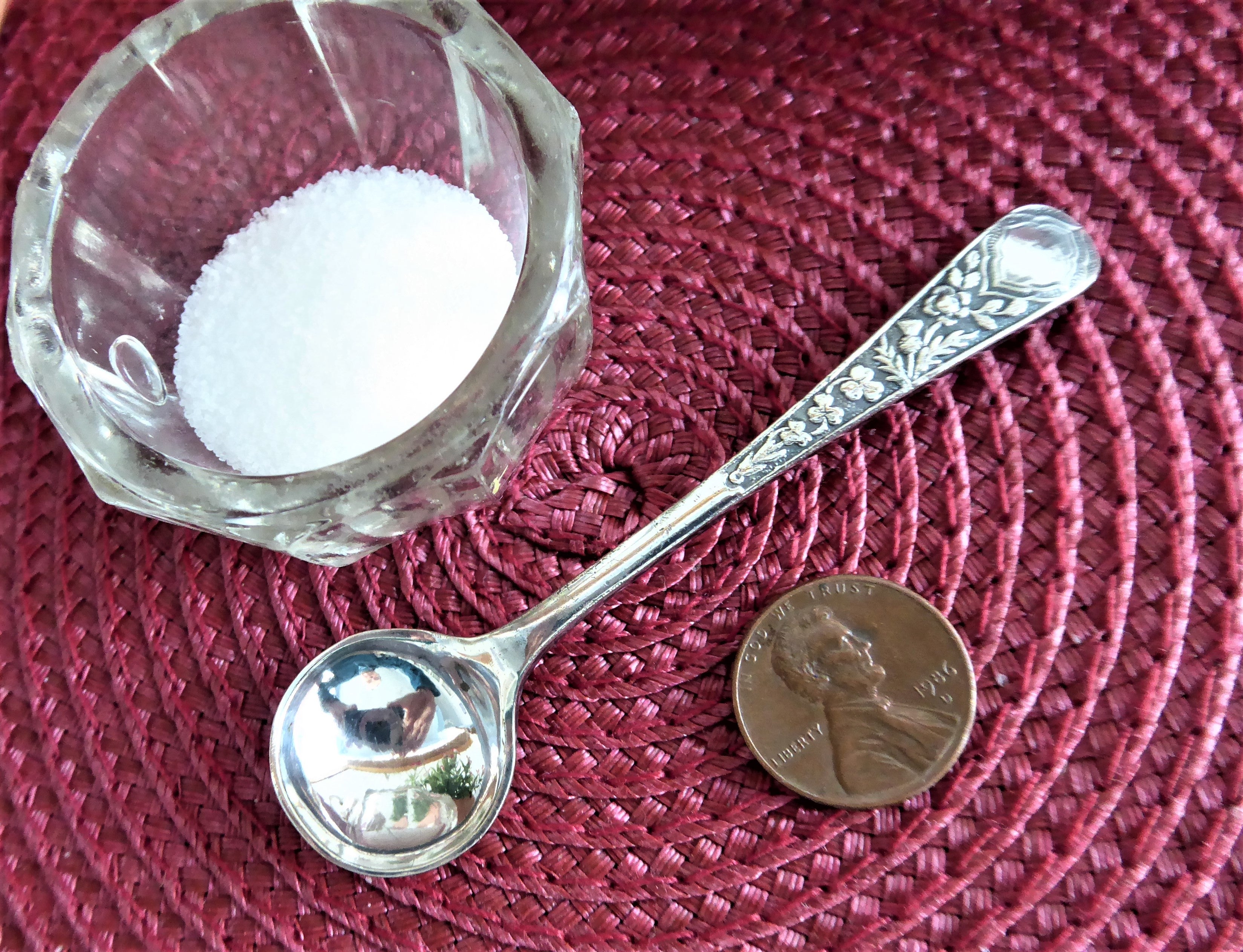 Vintage 1930s Silver Plate Salt Spoon with Mustard Flowers & Fancy Handle - UK Antique Collectible for Tea Parties, Table Setting & Victorian Style Decor
