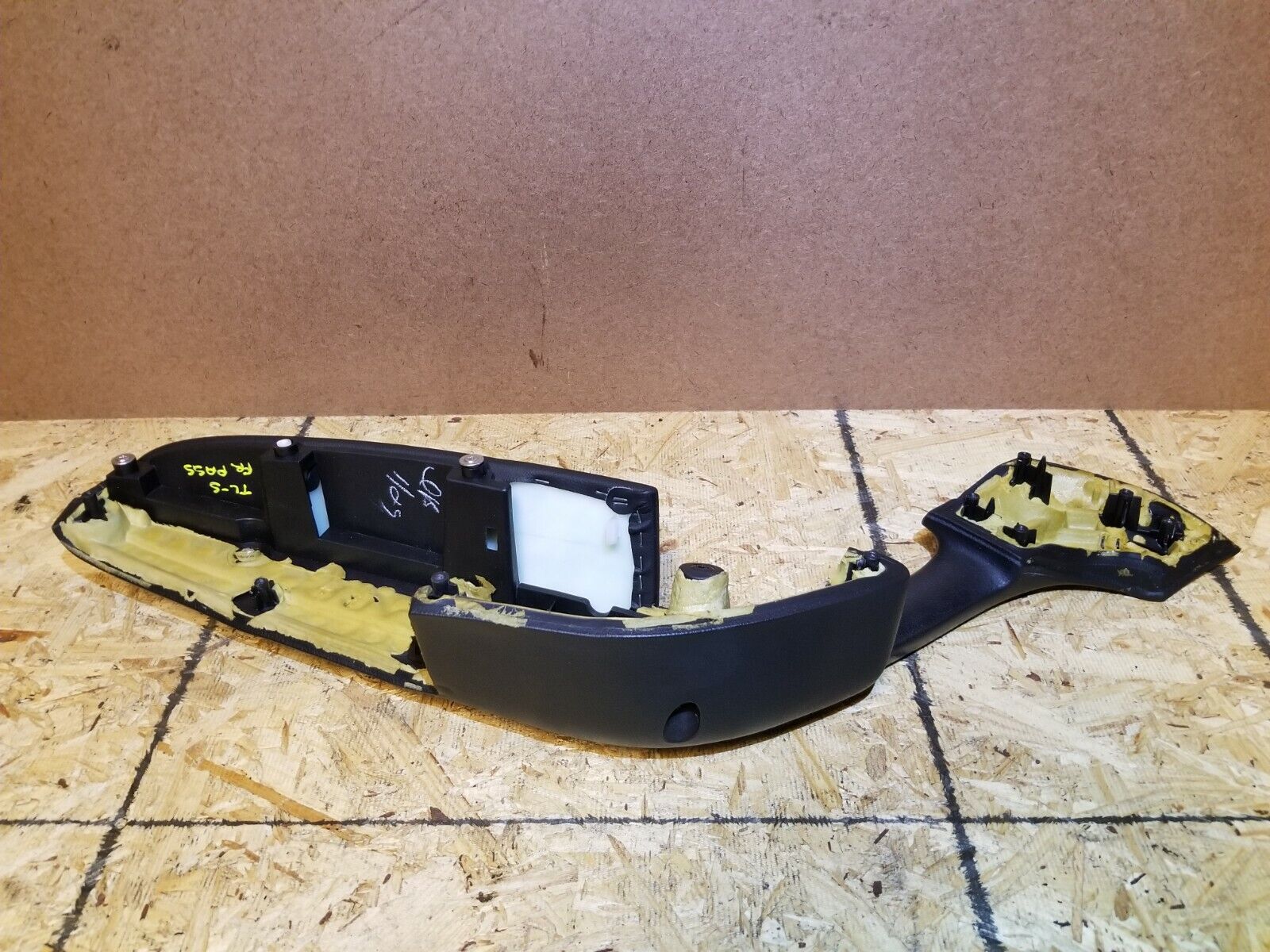 2004-2008 Acura TL Front Right Passenger Armrest Door Handle OEM Replacement - Perfect for Car Interior Repair & Door Panel Upgrade