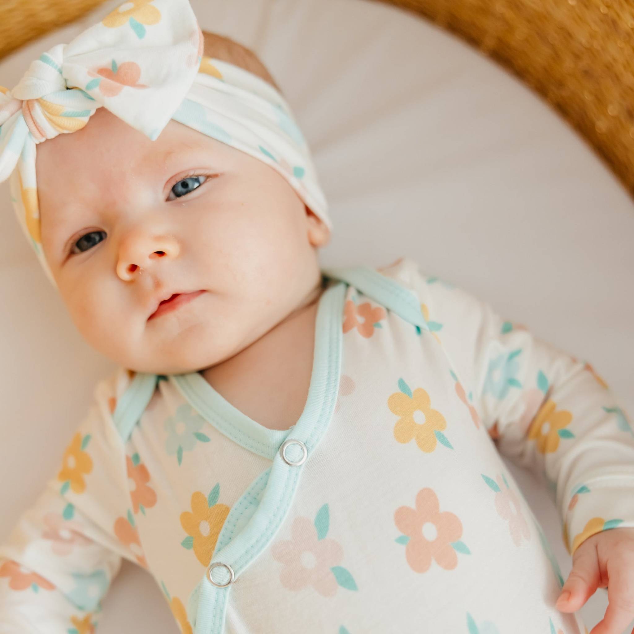 Newborn Knotted Gown with Daisy Print - Soft Baby Sleepwear for Hospital & Home - Perfect for Newborn Photography & Gift Giving