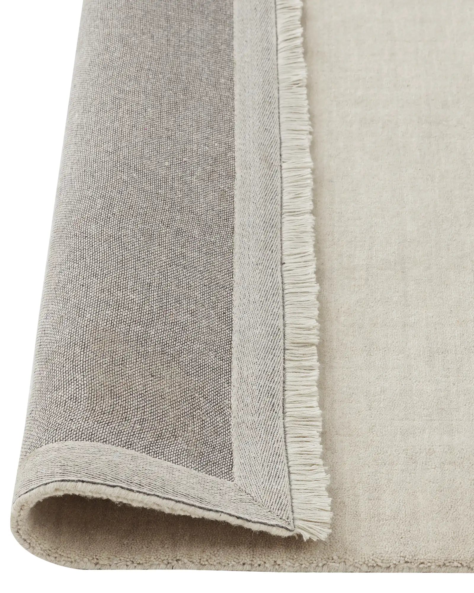Silvio Rug in Ecru - Soft and Stylish Area Rug for Living Room, Bedroom, or Office Decor