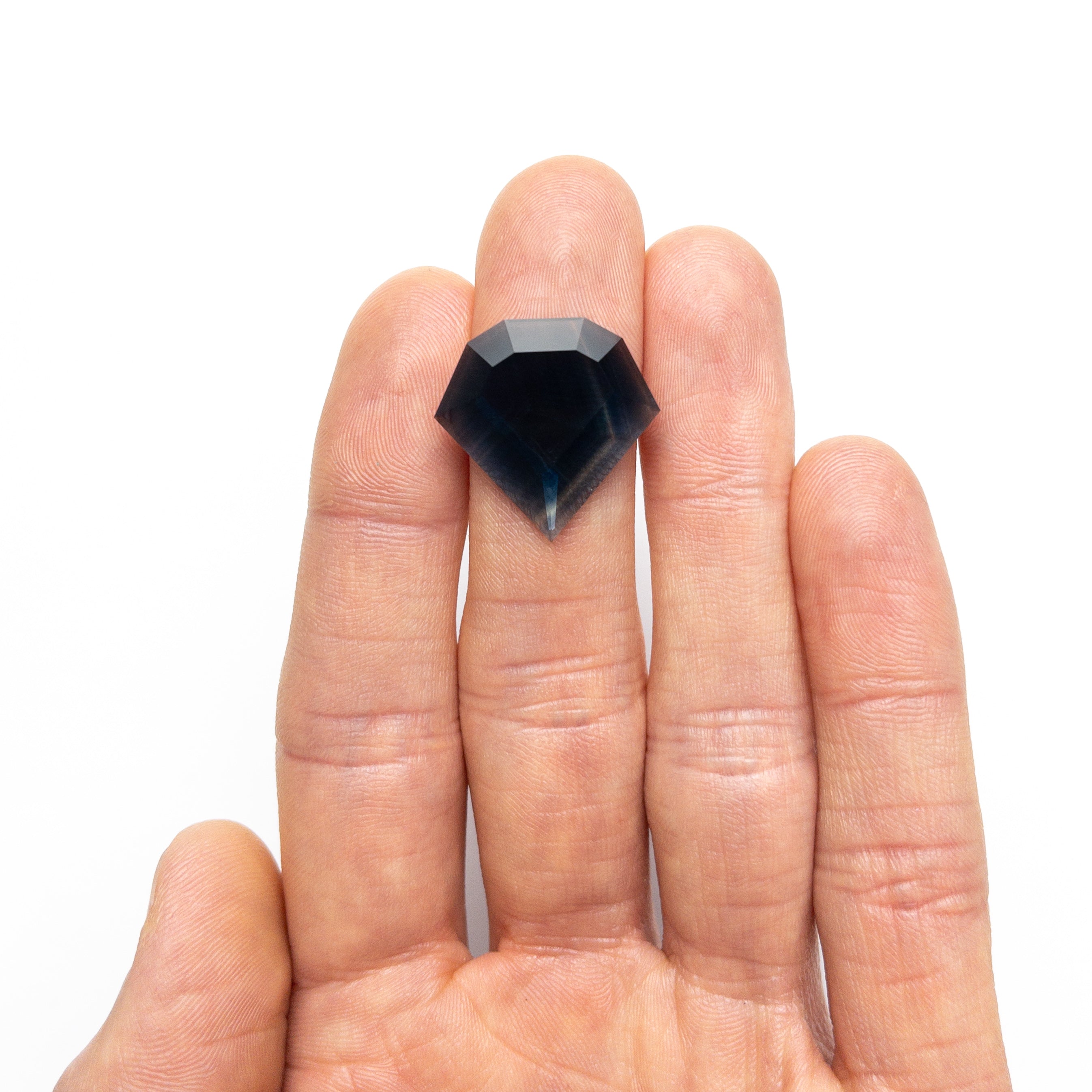 12.14ct Natural Shield Portrait Cut Sapphire Gemstone - 21.90x22.15x2.98mm Oval Blue Sapphire for Jewelry Making, Engagement Rings & Collector's Items