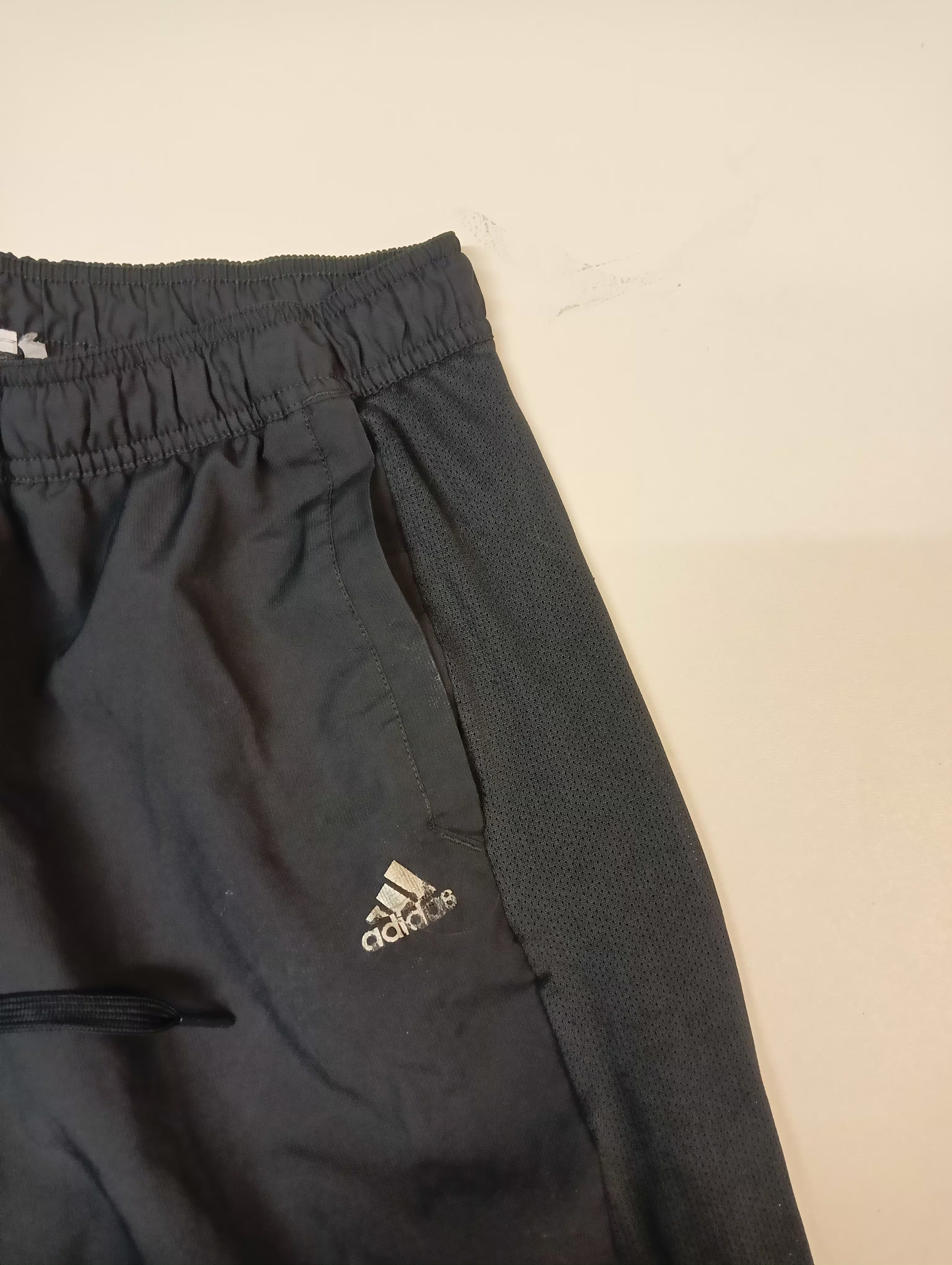 Vintage Adidas Trackpants Men's Baggy Sweatpants M 1401 - Retro 90s Style Joggers for Casual Wear, Street Fashion & Gym Workouts