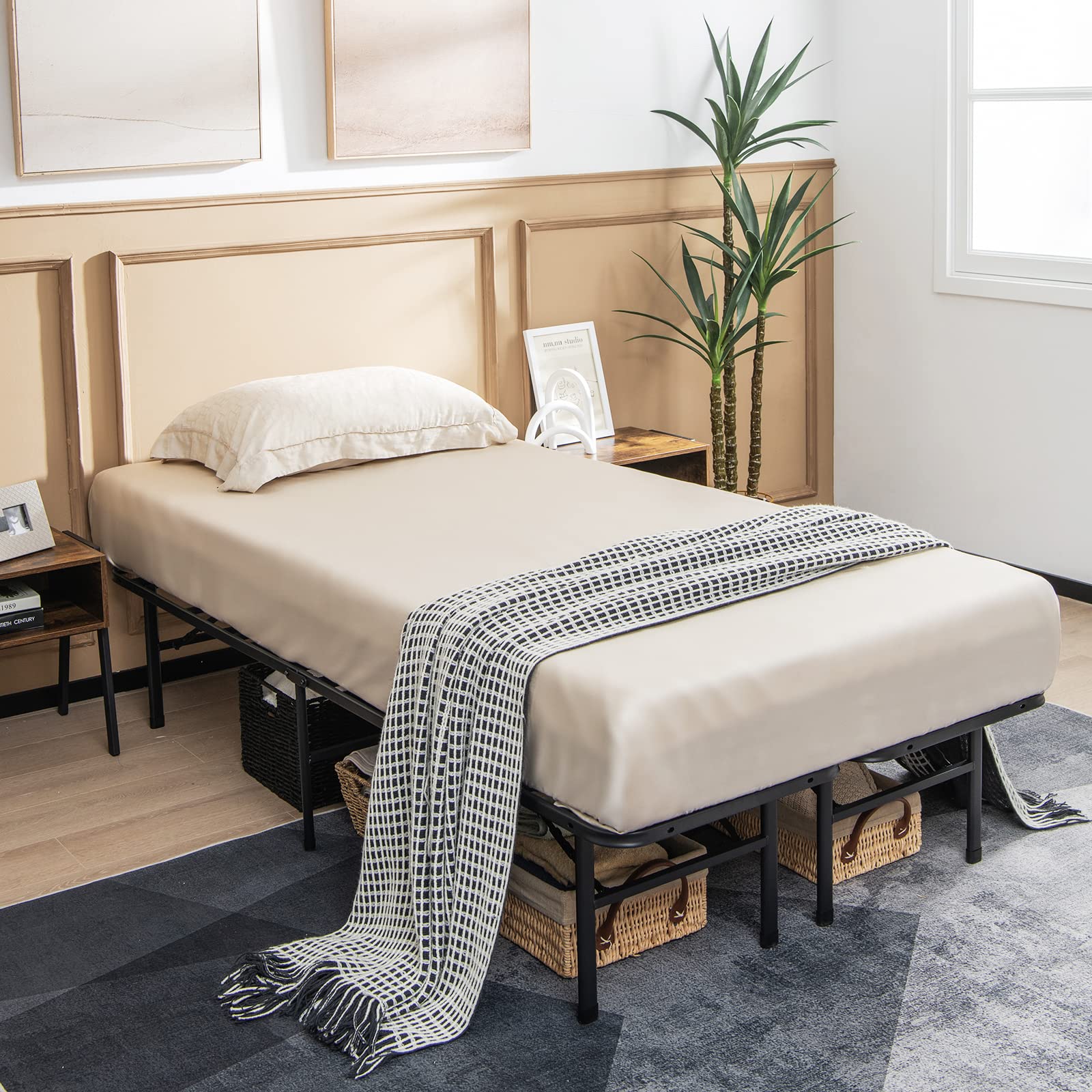 Giantex Folding Bed Frame - Twin/Full Size Portable Platform Bed with 660 LBS Capacity, No Box Spring Needed, Easy Tool-Free Assembly for Kids, Teens & Adults - Perfect for Guest Rooms, Dorms, Camping & Temporary Sleeping Solutions