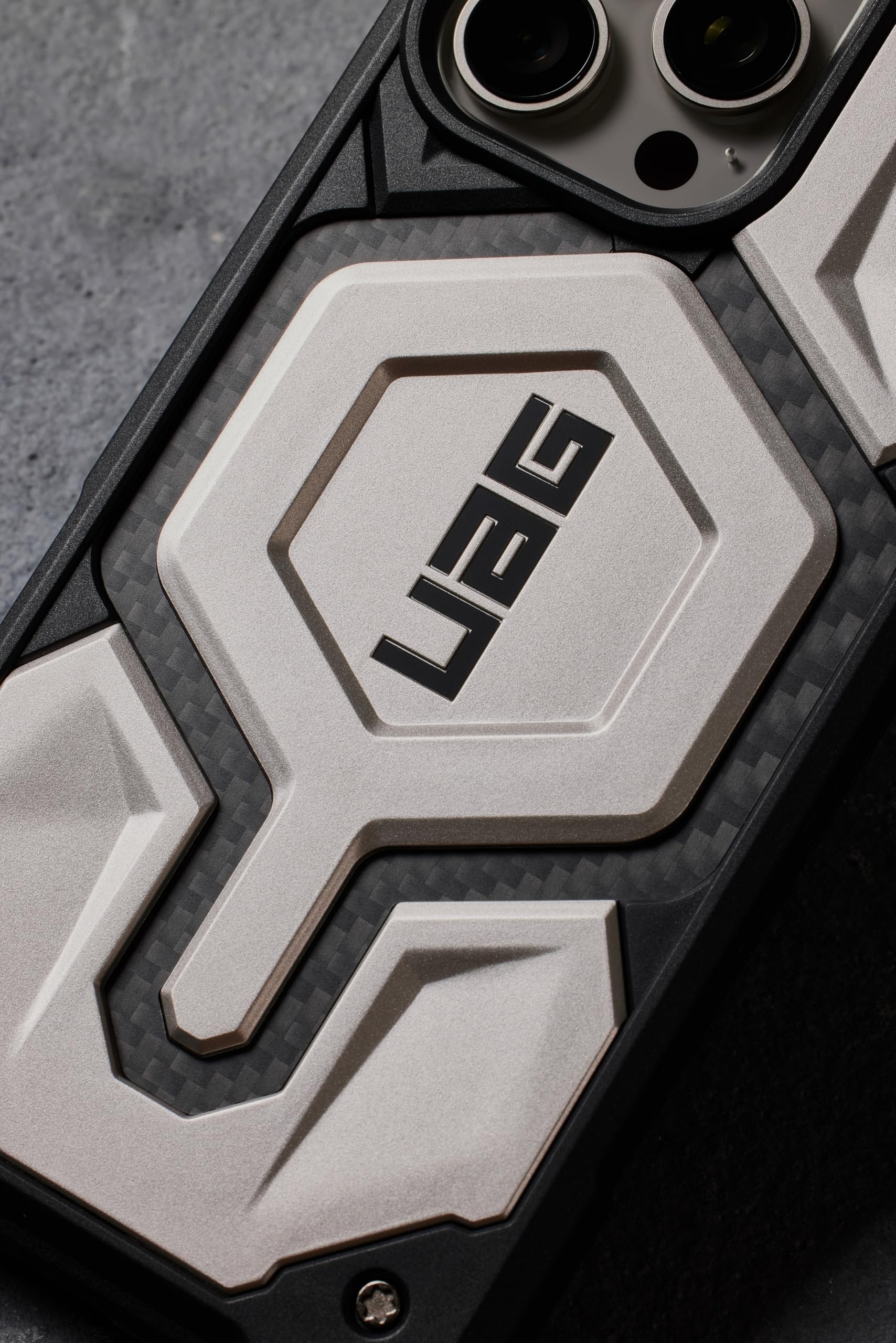 URBAN ARMOR GEAR UAG iPhone 16 Pro Case 6.3
