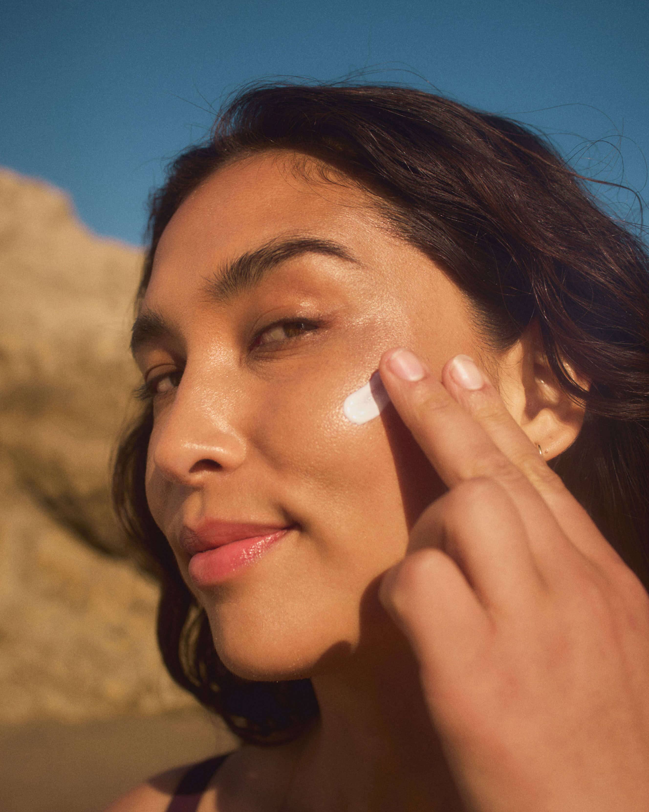SPF30 Daily Moisturizer with Clean Mineral Sunscreen - Lightweight Face Sunscreen for Sensitive Skin, Non-Greasy Hydration - Perfect for Daily Use, Outdoor Activities & Sun Protection