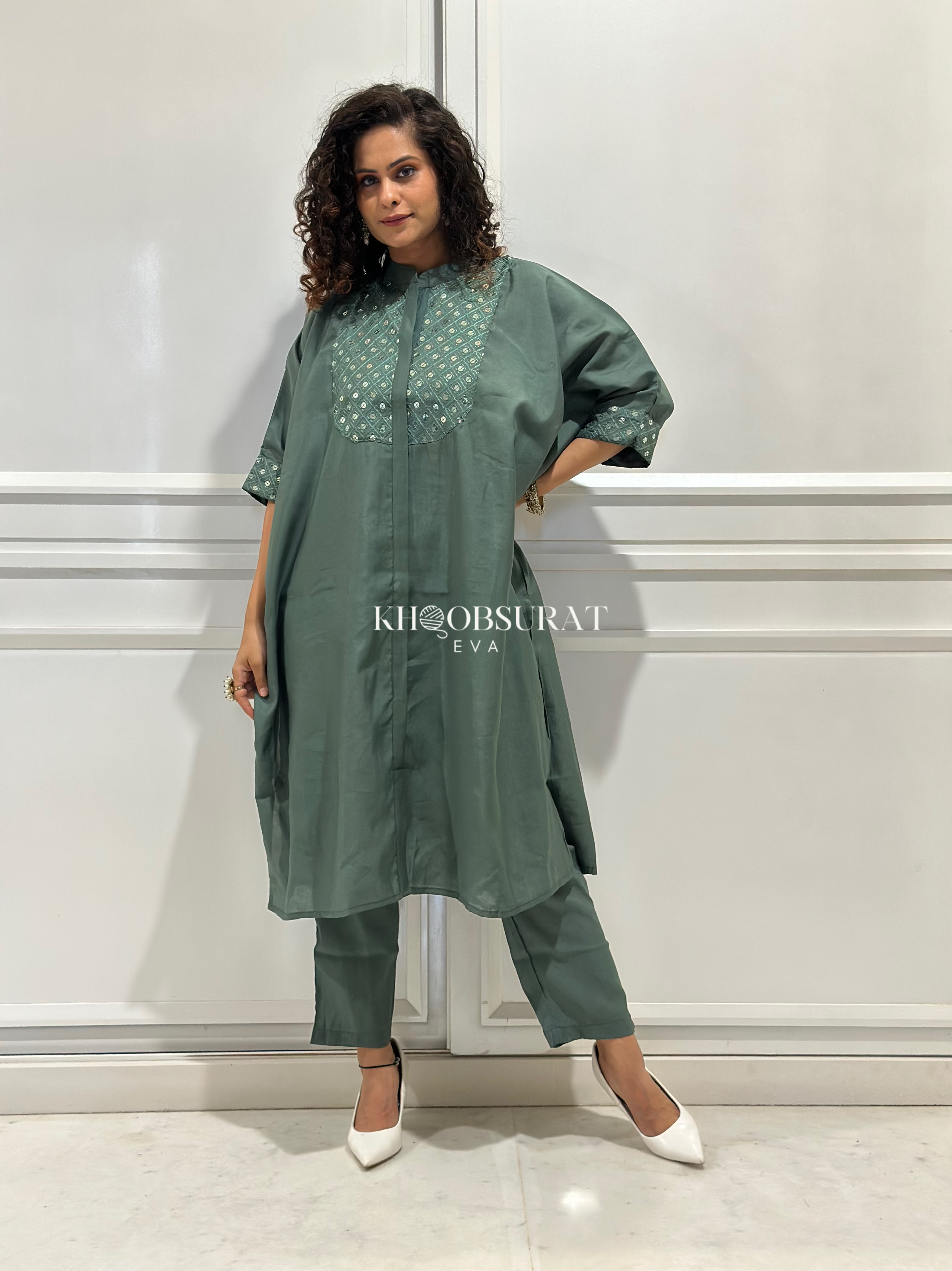Stylish Indian Green Kaftan Set for Women | Traditional Ethnic Embroidered Tunic & Pants Outfit | Perfect for Festivals, Weddings & Summer Vacations