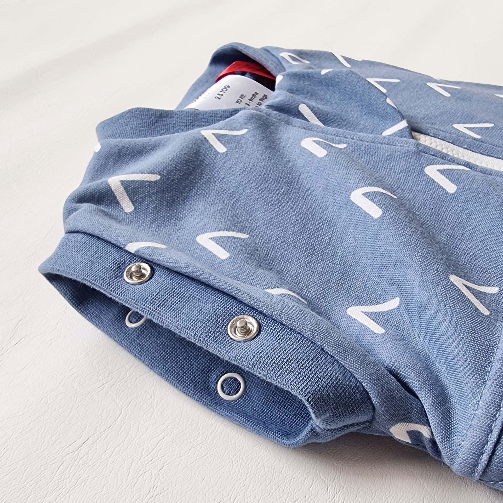 Nordic Style 2.5 TOG Baby Swaddle Sleep Sack & Sleepsuit Set - Soft Denim Blue - Perfect for Newborns & Infants (0-6 Months) - Ideal for Nursery, Daycare & Travel