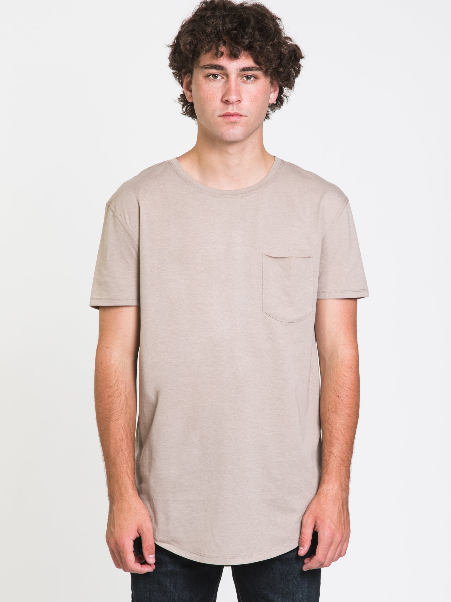 BOATHOUSE Men's Longline T-Shirt - Slim Fit Casual Tee for Streetwear & Layering | Clearance Sale | Perfect for Everyday Wear, Gym, and Urban Fashion