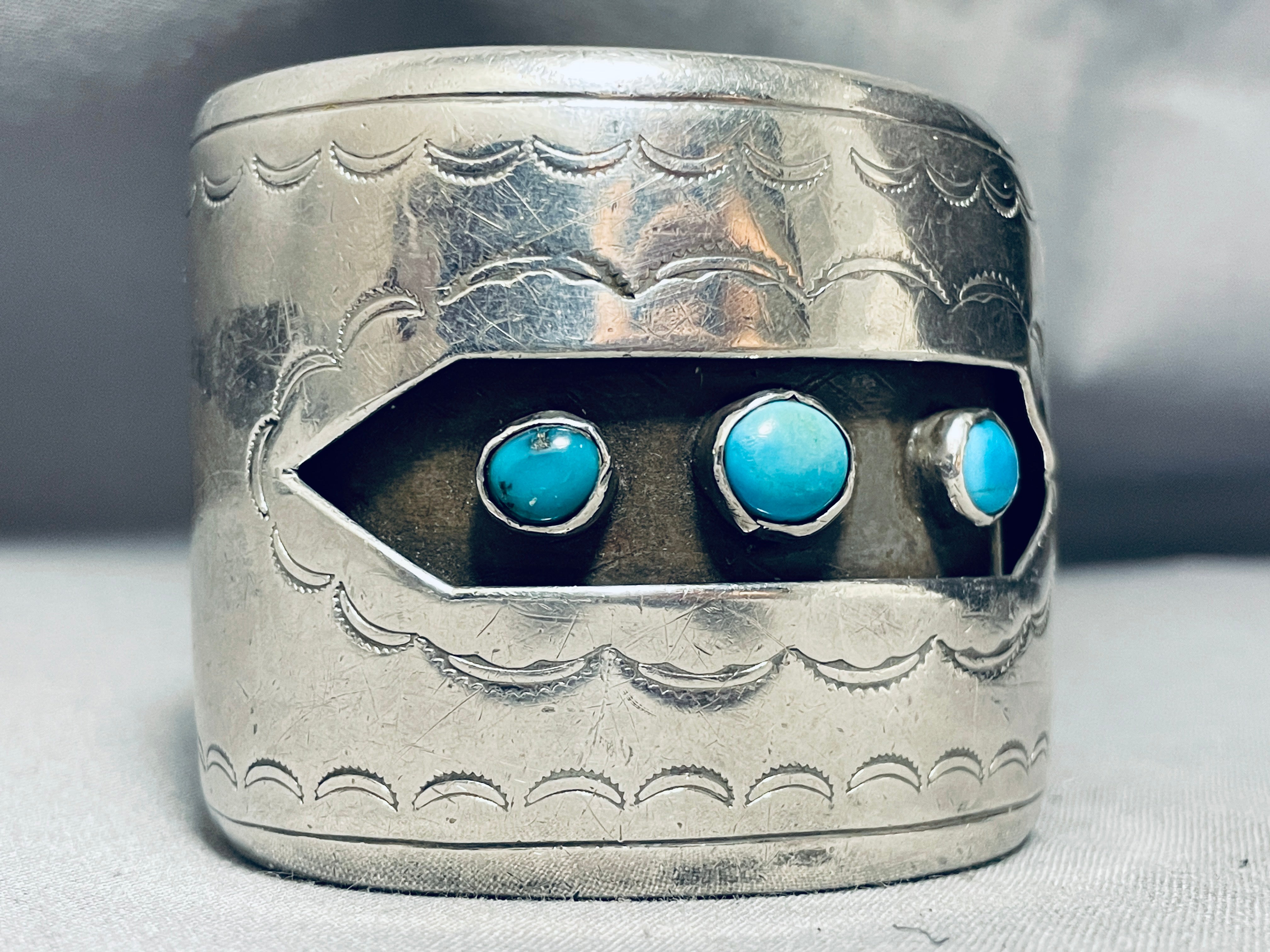 Vintage Navajo Turquoise Sterling Silver Shadow Bracelet - 153g Handmade Native American Jewelry for Women - Perfect for Boho Fashion, Gift Giving & Special Occasions