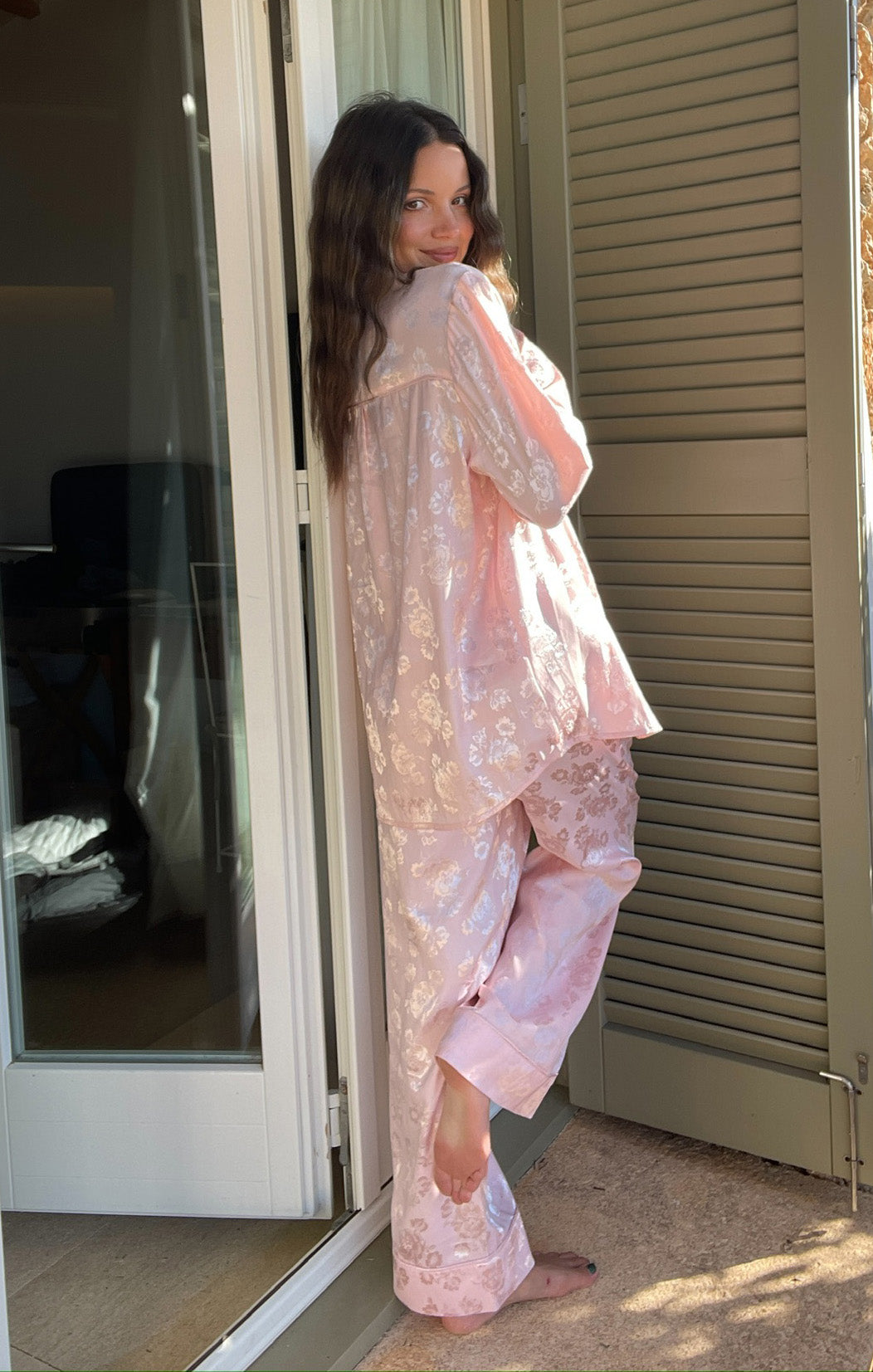 Classic Cropped Pajama Set - Pink Floral Silky Sleepwear for Women | Soft & Comfortable Loungewear for Nighttime & Relaxation