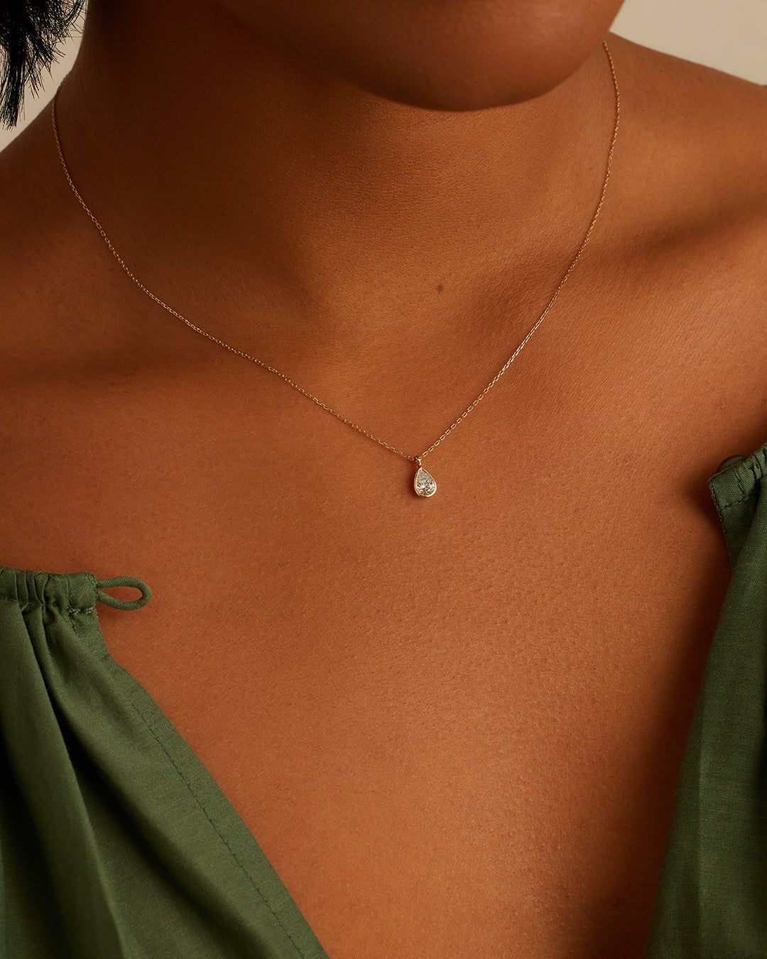 Elegant Classic Diamond Pear Necklace for Women - Perfect for Weddings, Anniversaries & Special Occasions