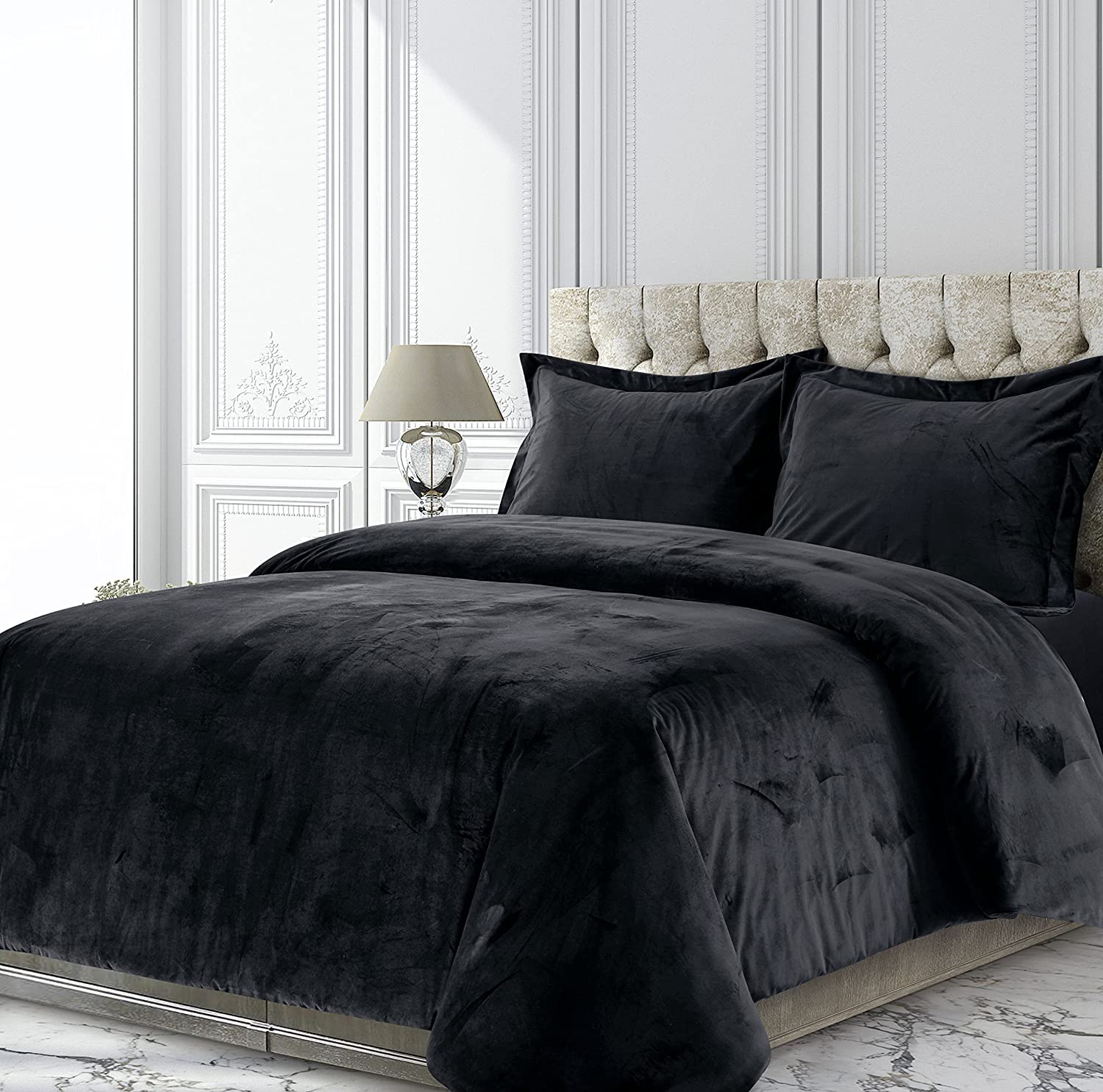 Luxury Velvet Comforter Set Twin Size - 3 Piece 500 GSM Crushed Velvet & Sherpa Lining - Warm Winter Bedding for Cozy Nights (Black) - Perfect for Guest Rooms, Dorms & Cold Weather Comfort