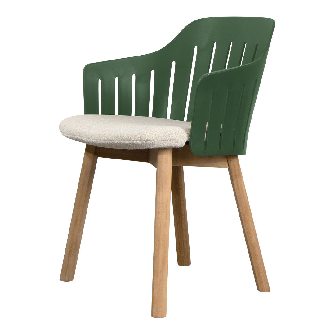 Premium Outdoor Chair with Comfortable Seat Cushion & Sturdy Wood Base - Perfect for Patio, Garden, Poolside, and Backyard Relaxation