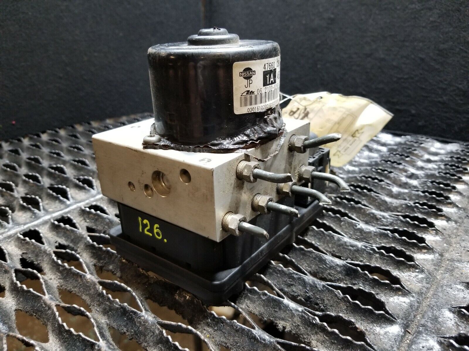 2005 Nissan Murano ABS Pump Module OEM #126 - Anti-Lock Brake System Replacement for Smooth & Safe Driving | Perfect for Off-Road & Winter Conditions