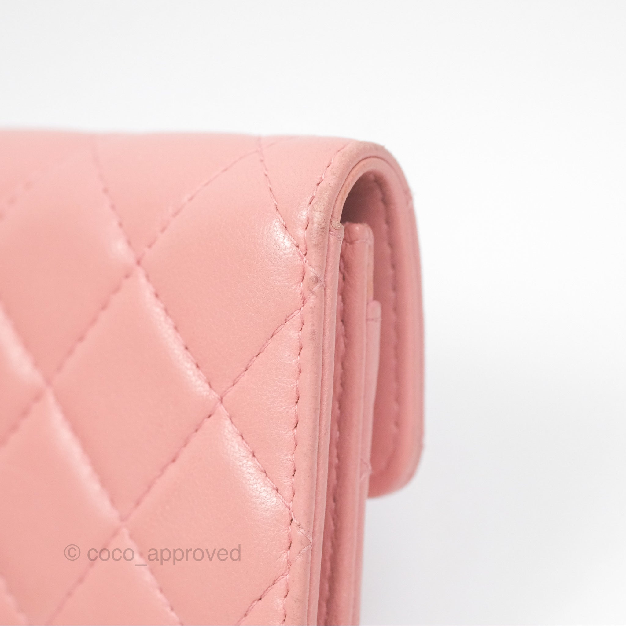 Chanel Classic Flap Card Holder in Pink Quilted Lambskin with Gold Hardware - Luxury Wallet for Women, Perfect for Everyday Use & Special Occasions