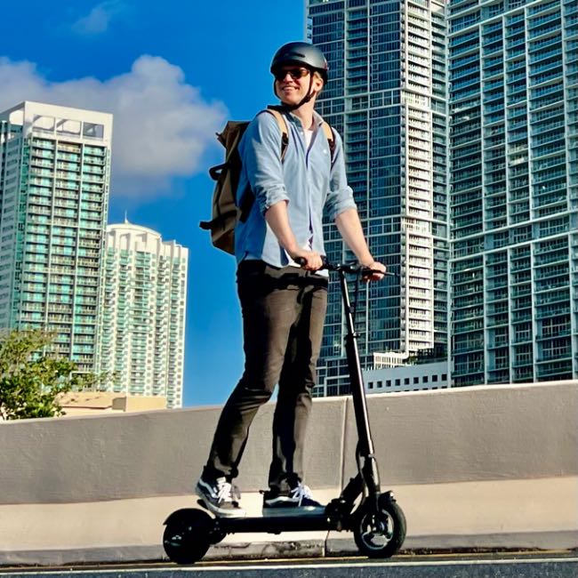 Kaabo Electric Scooter - High-Performance & Durable for Urban Commuting & Outdoor Adventures | Perfect for Adults & Teens | Ideal for City Rides, Campus Travel & Weekend Exploration