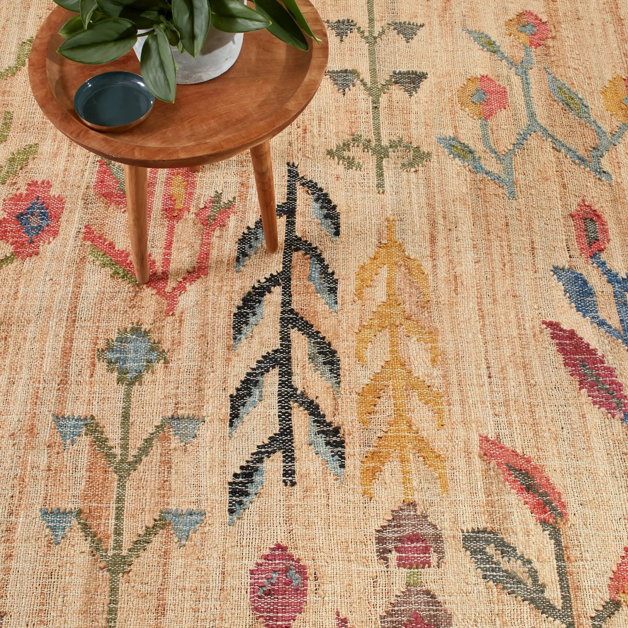 Handwoven Jute Kilim Rug - Bohemian Floral Design - Non-Slip Natural Fiber Floor Mat for Living Room, Bedroom & Boho Home Decor