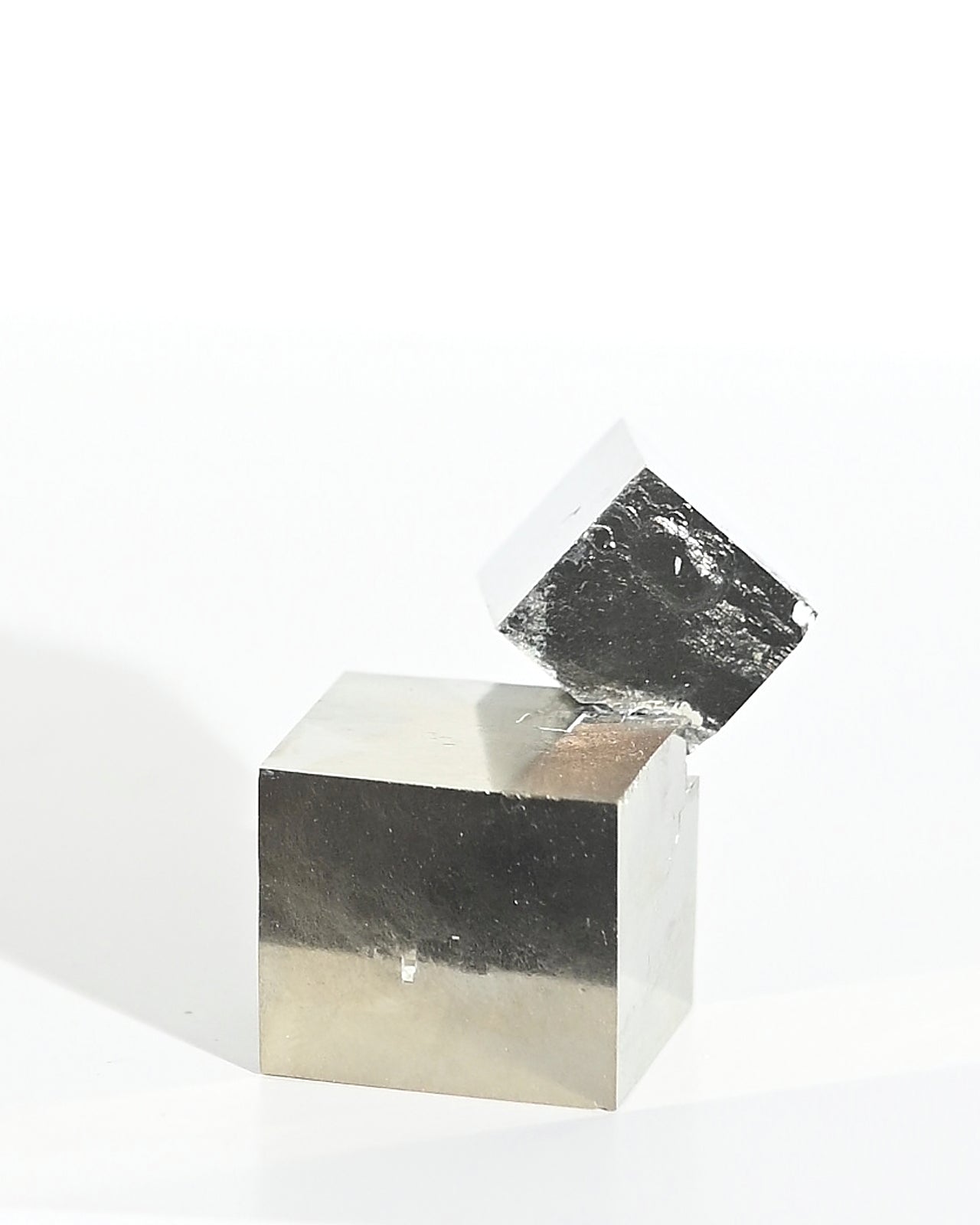 Pyrite Interlocking Cube Puzzle - 3D Brain Teaser & Stress Relief Toy for Adults & Kids | Perfect for Office, Travel & Home Decor