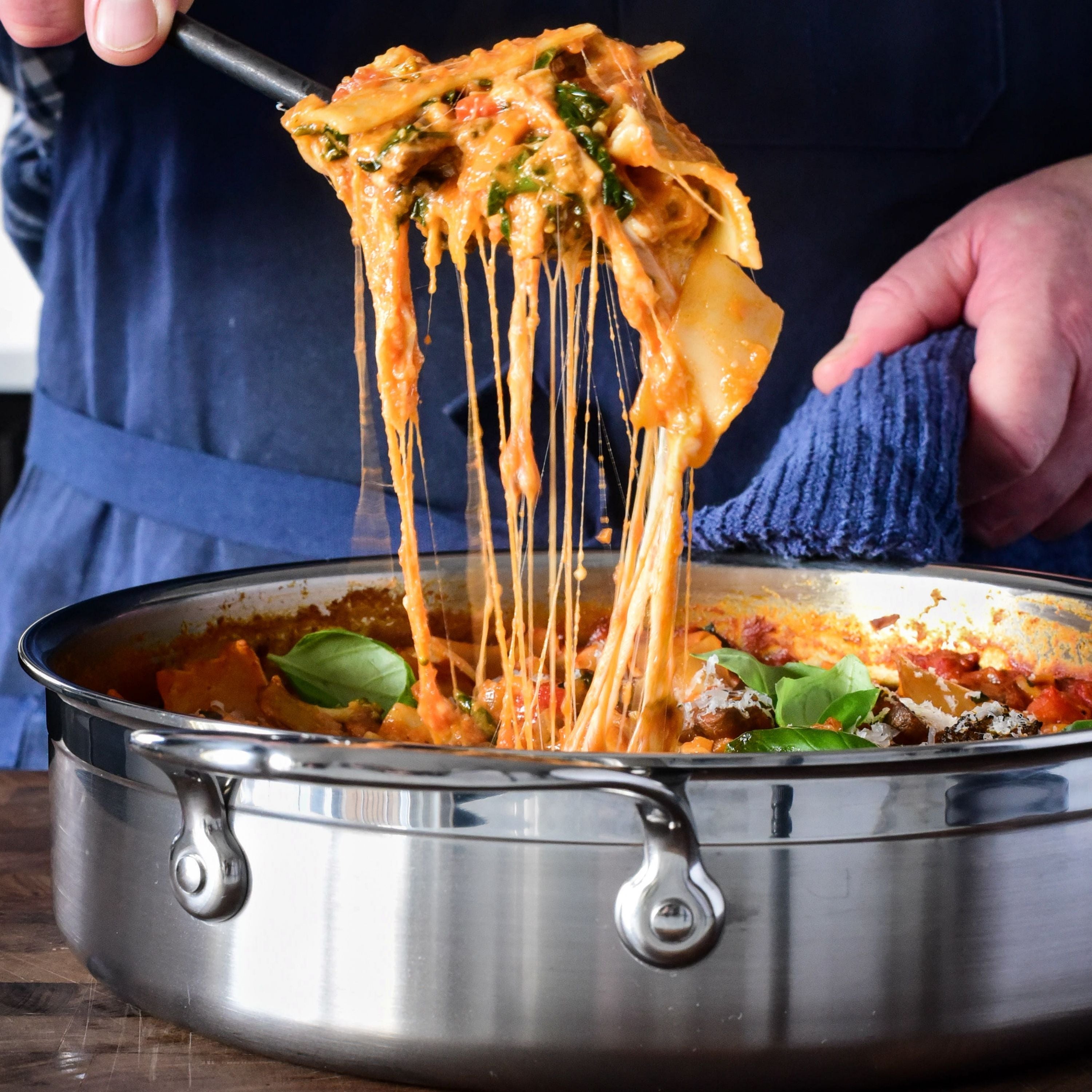 Hestan Probond Covered Saute Pan with Helper Handle - Nonstick 5-Ply Stainless Steel Cookware for Even Heat Distribution - Perfect for Searing, Frying & Simmering on Gas, Electric & Induction Stoves