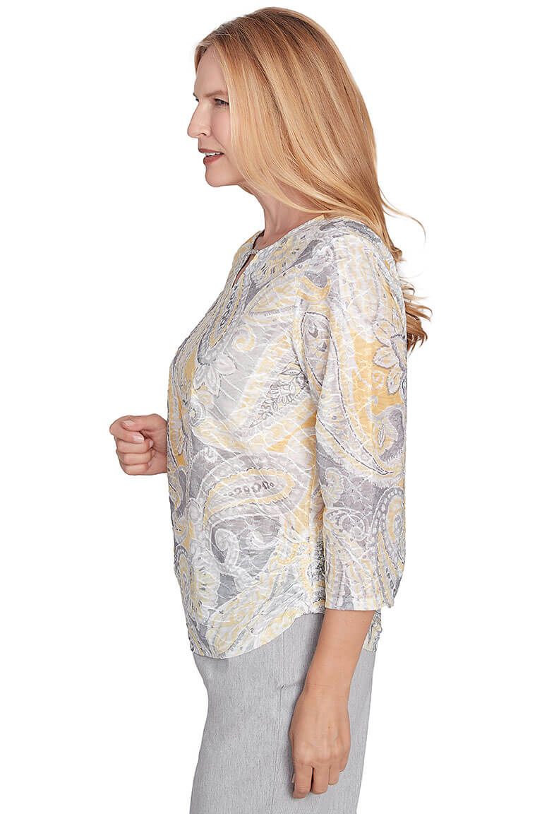 Stylish Paisley Print Blouse for Women - Trendy Floral Pattern Top for Casual Wear & Office Outfits