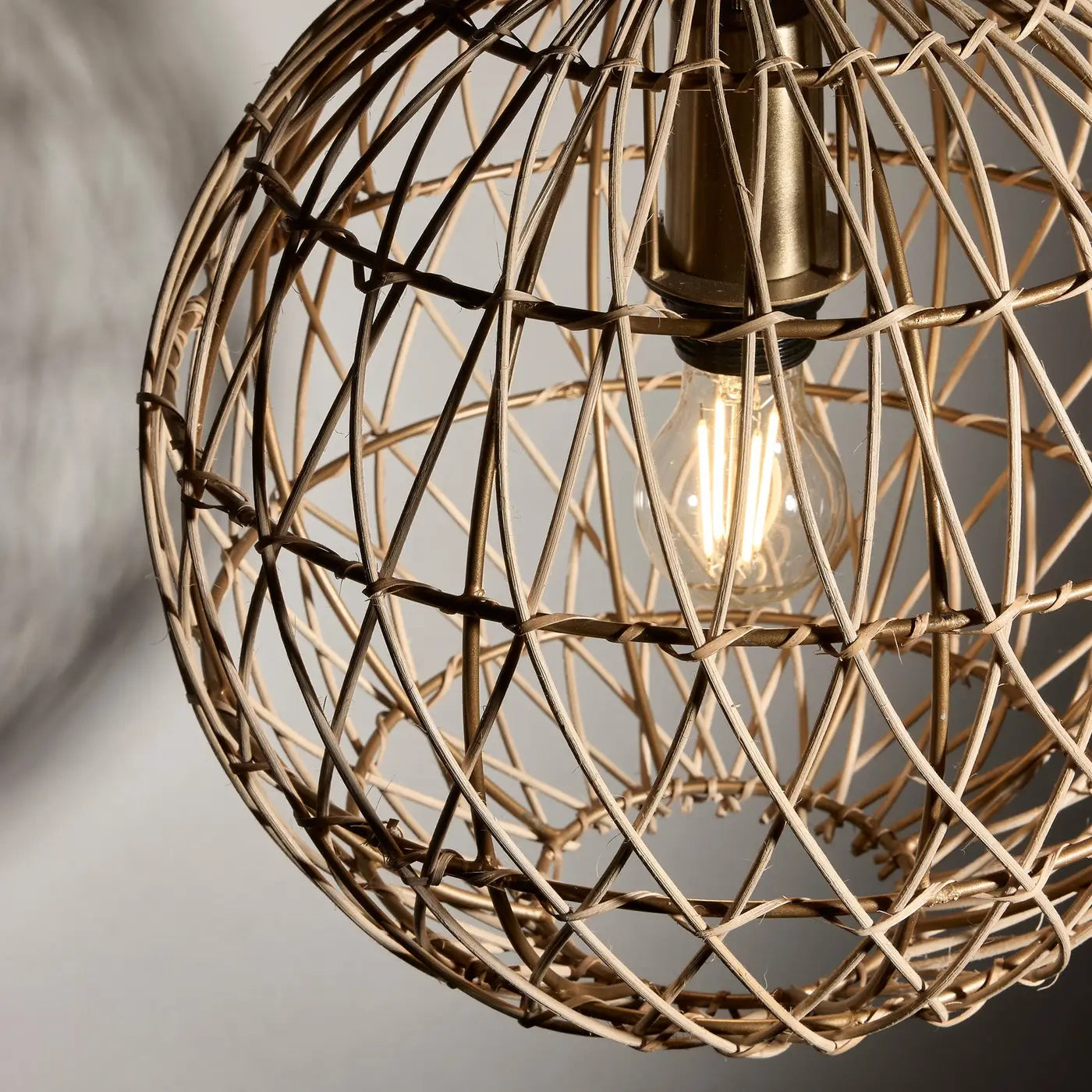 Coastal Rattan Ceiling Pendant Light Globe - Natural Woven Rattan Shade with Vintage Edison Bulb - Perfect for Boho Bedroom, Beach House, or Patio Lighting