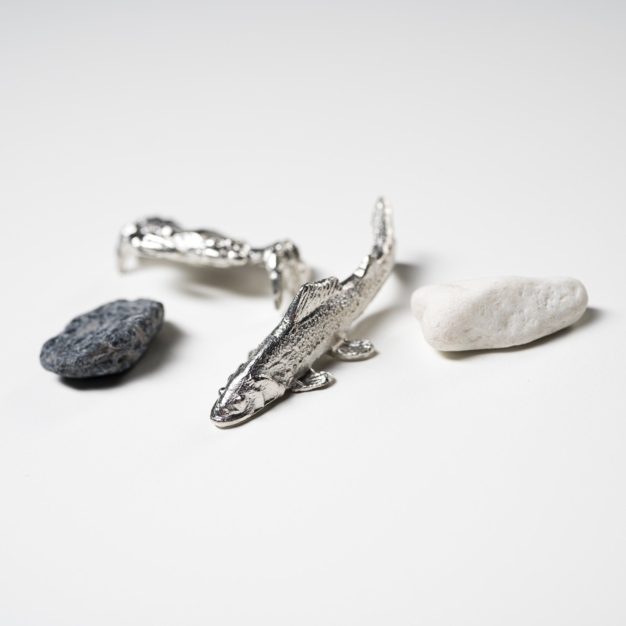 Tin Ikebana Accessory Kit - Fish and Crab Design for Japanese Flower Arranging | Perfect for Home Decor, Zen Gardens & Floral Displays