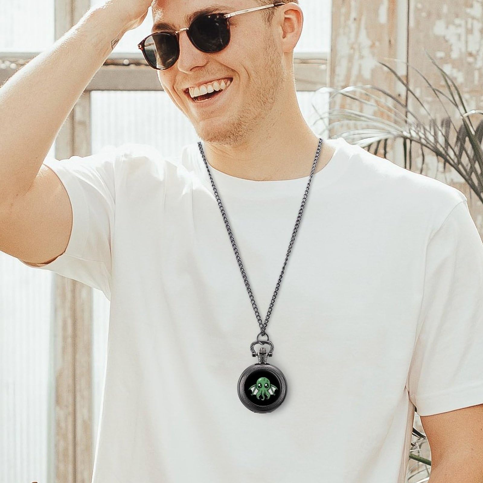 Vintage Cthulhu Pocket Watch with Numerals Scale - Quartz Movement Necklace Pendant & Chain - Perfect for Steampunk Cosplay, Gothic Fashion, and Unique Gift Giving